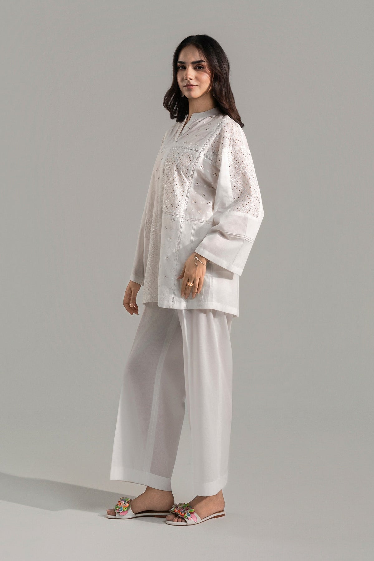 2 Pc Embroidered Lawn Suit - MB2689A-ESM-WHT