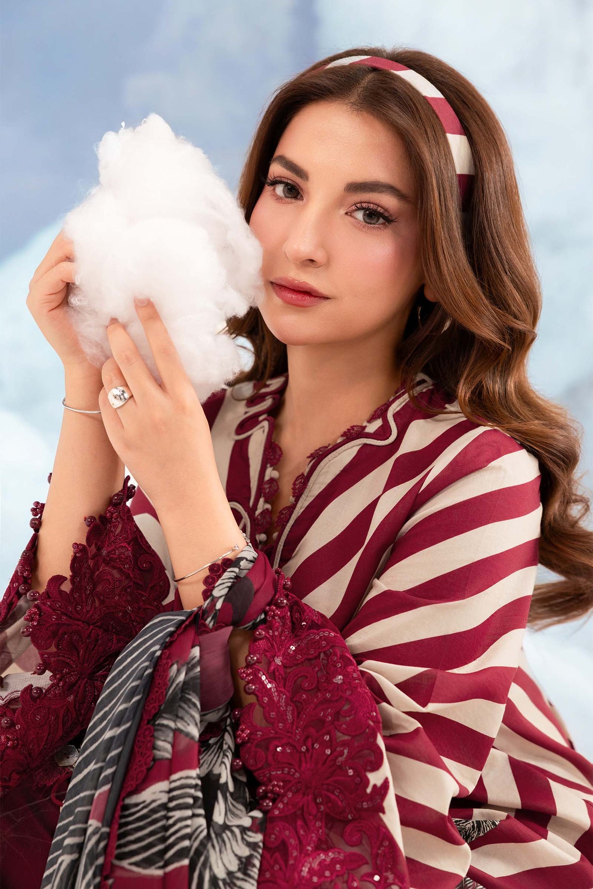 3 Pc Unstitched Embroidered Lawn Suit