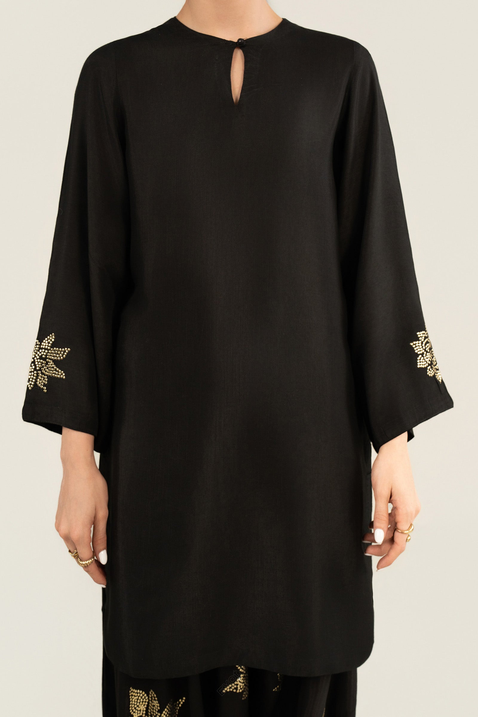 2 Pc Embellished Raw Silk Suit