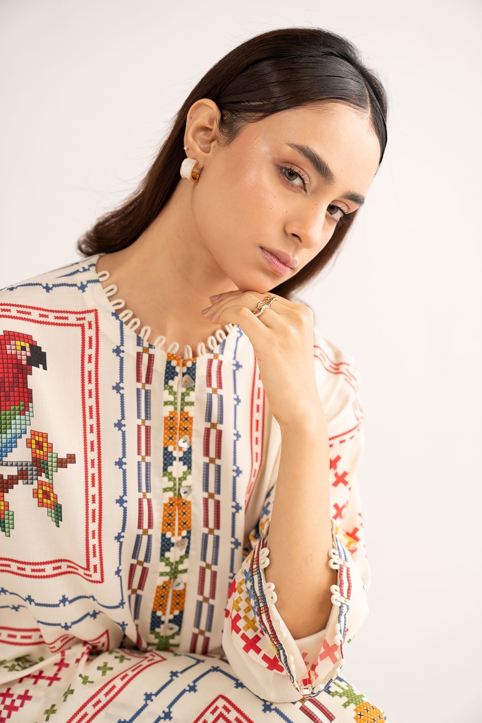 2 Pc Embroidered Arabic Lawn Suit