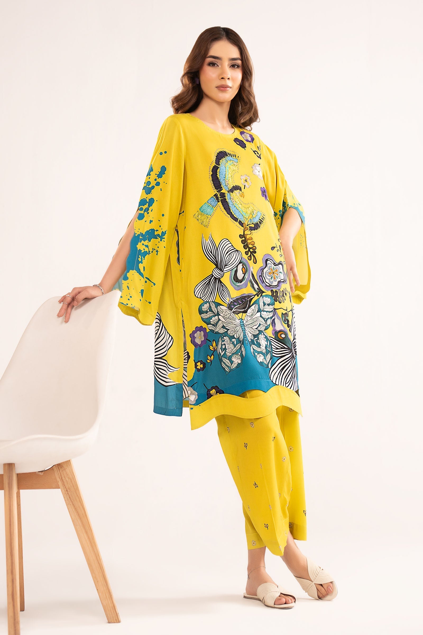 2 Pc Printed Arabic Lawn Suit