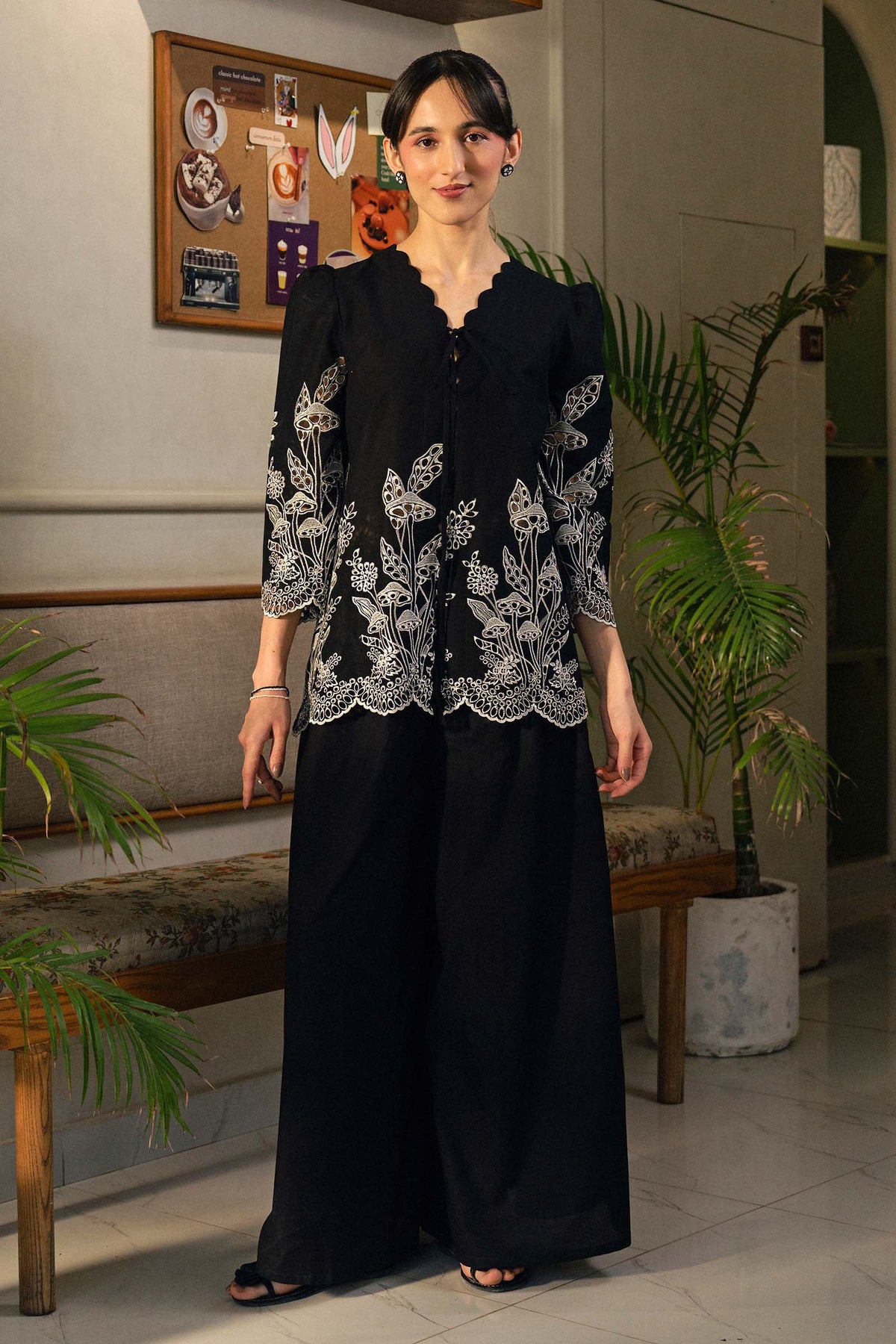 2 Pc Embroidered Crosshatch Suit