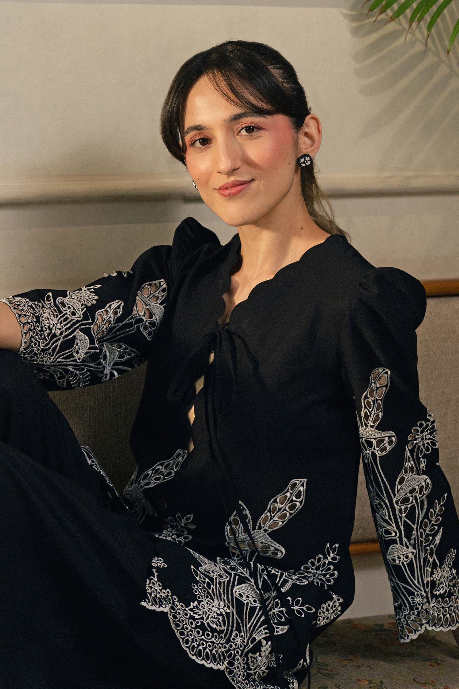 2 Pc Embroidered Crosshatch Suit