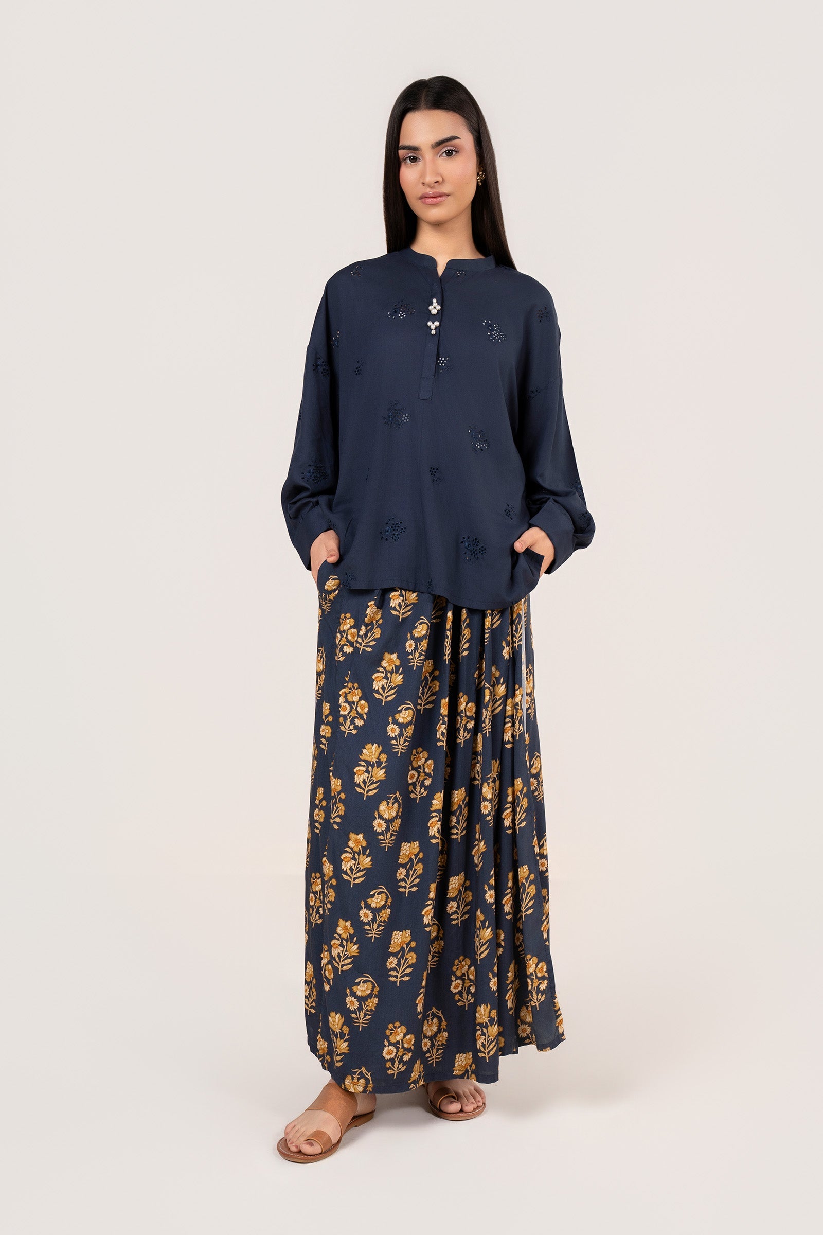 2 Pc Embroidered Arabic Lawn Skirt Set