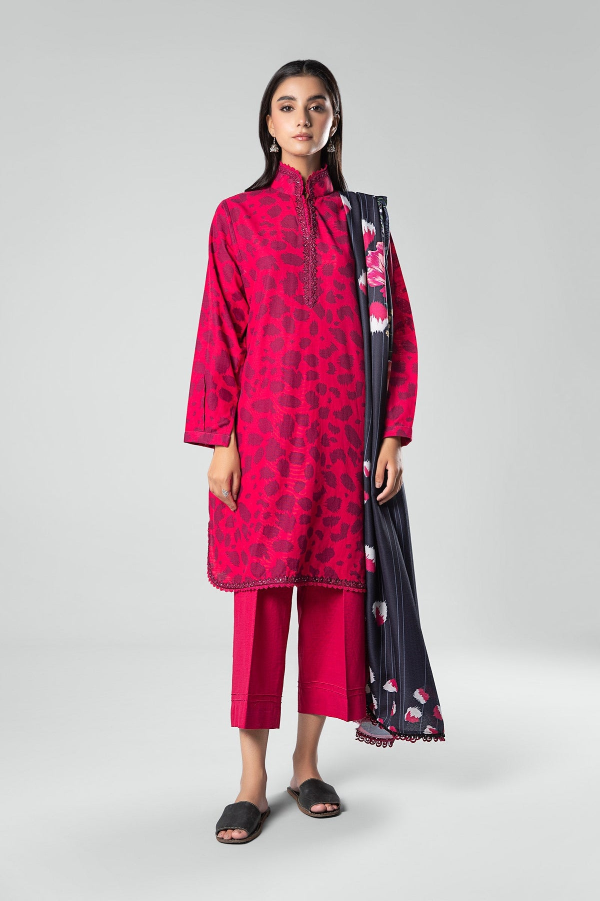 3 Pc Printed Khaddar Suit - MBP210A-ESM-999