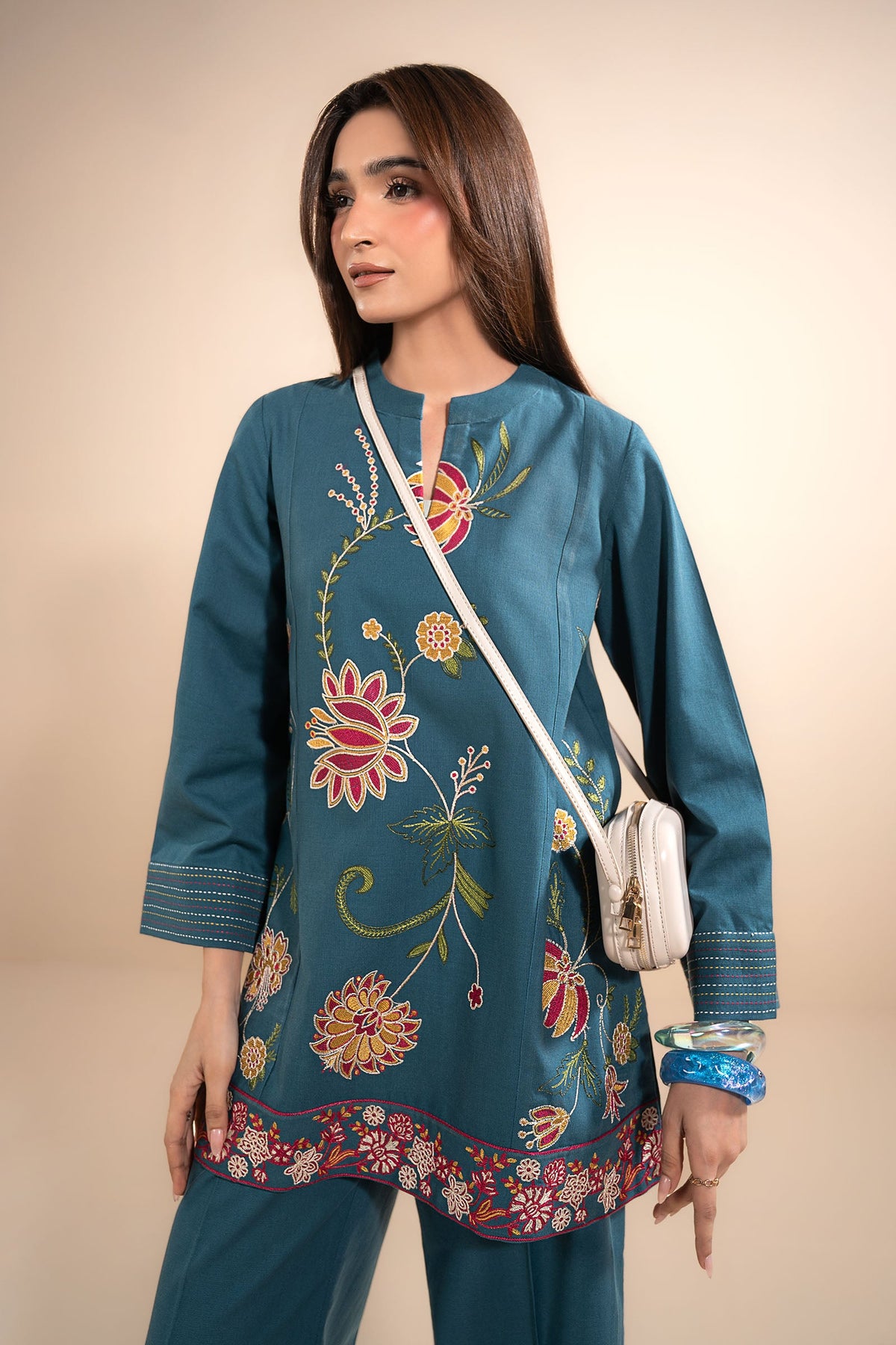 2 Pc Embroidered Khaddar Suit