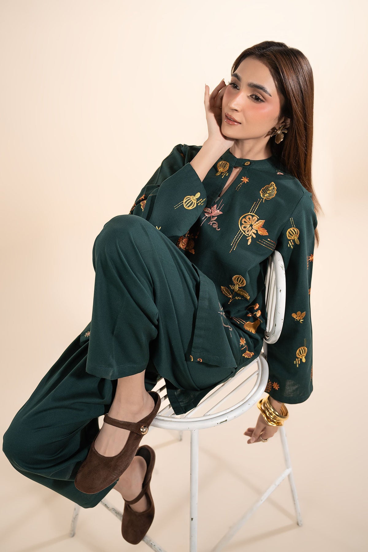 2 Pc Embroidered Khaddar Suit