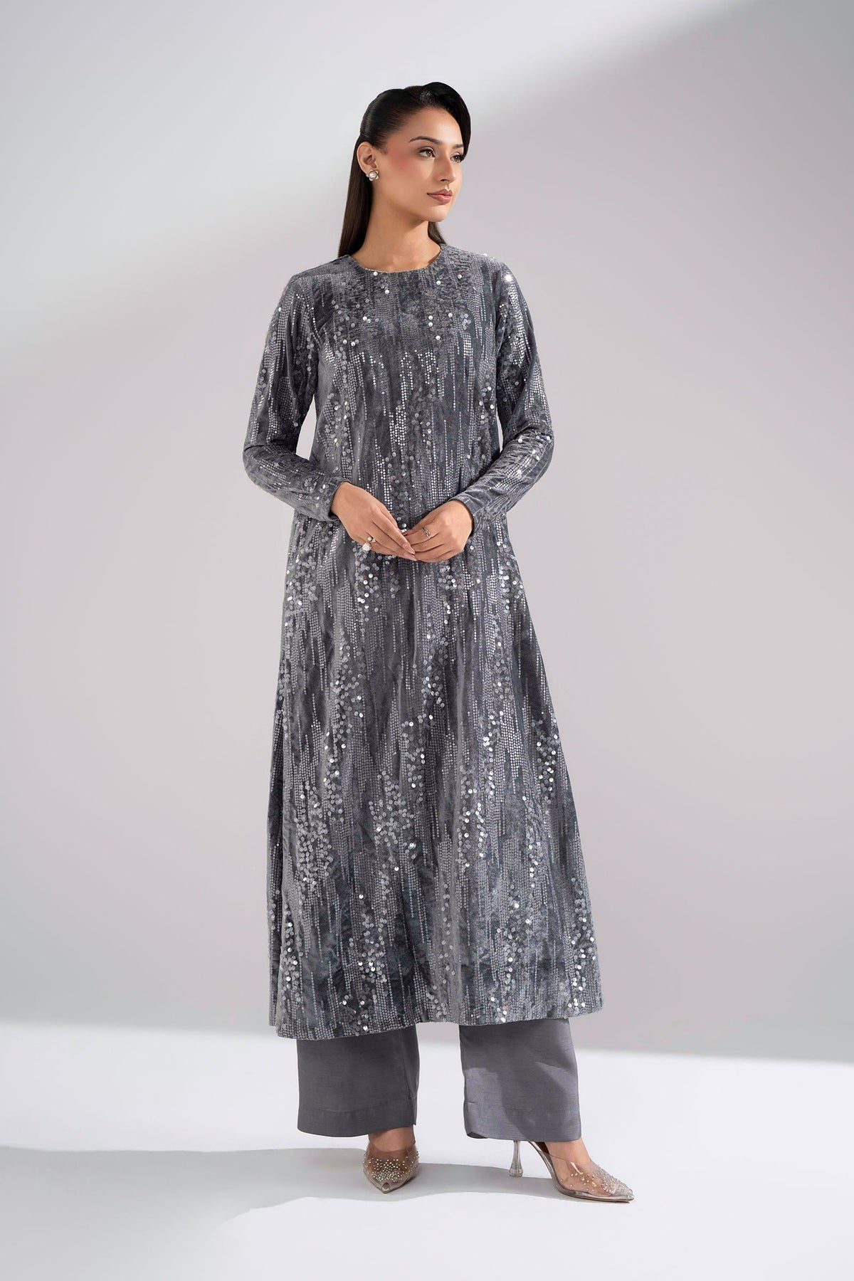 2 Pc Embellished Velvet Suit