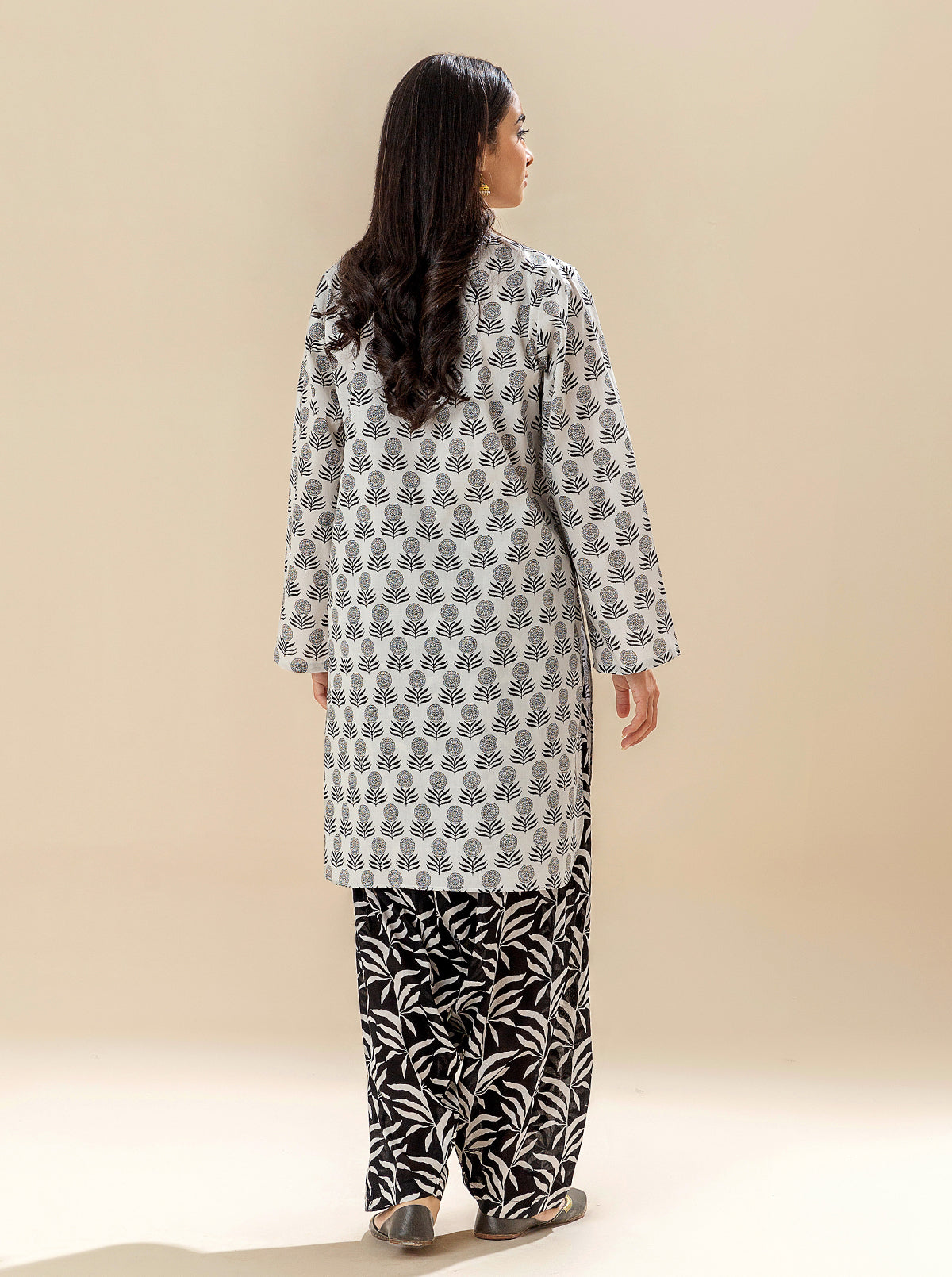 2 Piece Printed Lawn Suit - Ethnic Vibe (Unstitched)