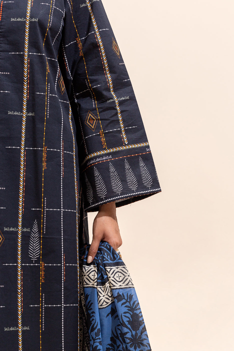 3 Piece Printed Lawn Suit-Nebulous Lines (Unstitched)