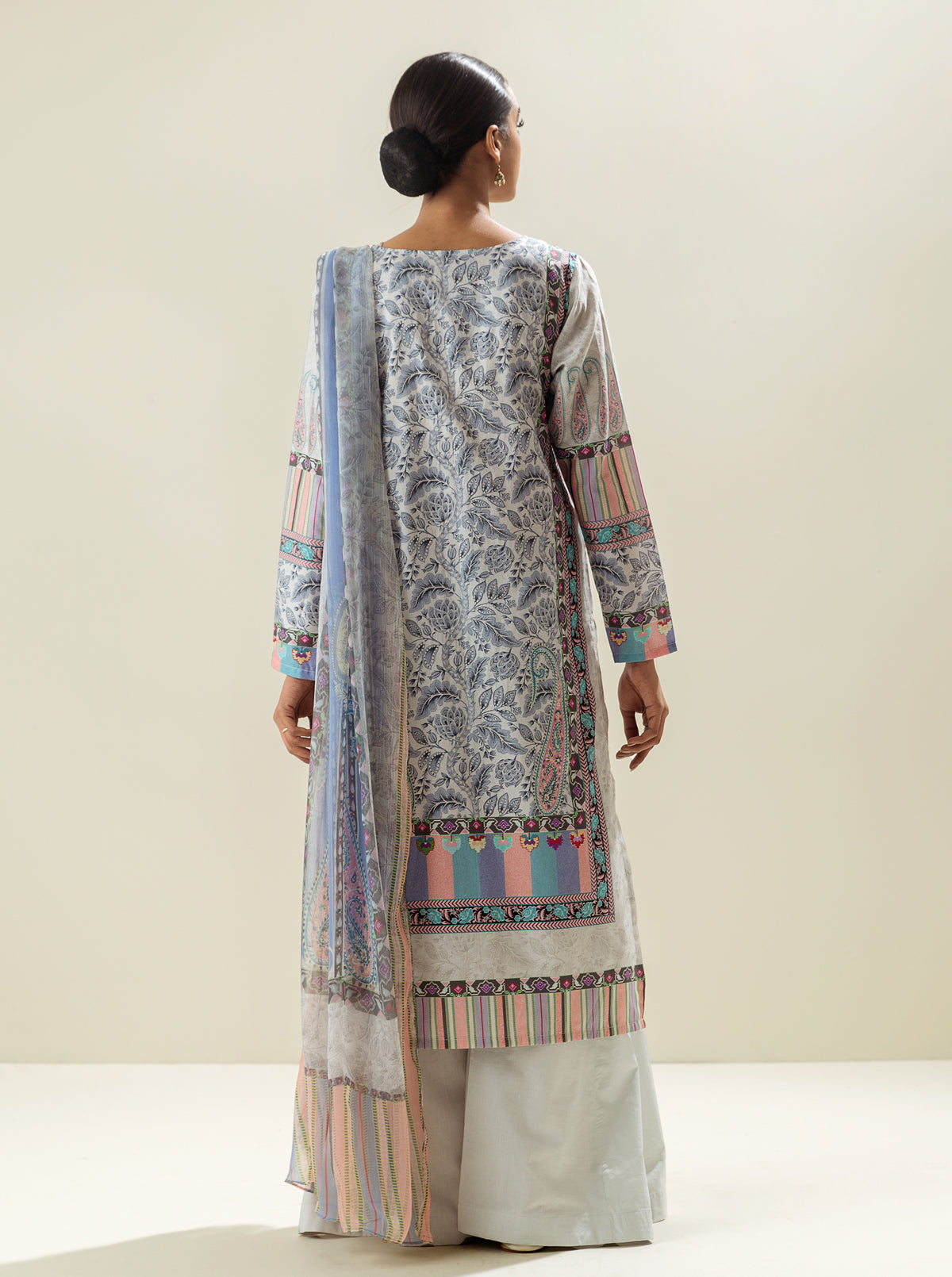 3 Piece - Embroidered Lawn Suit - Smokey Dream