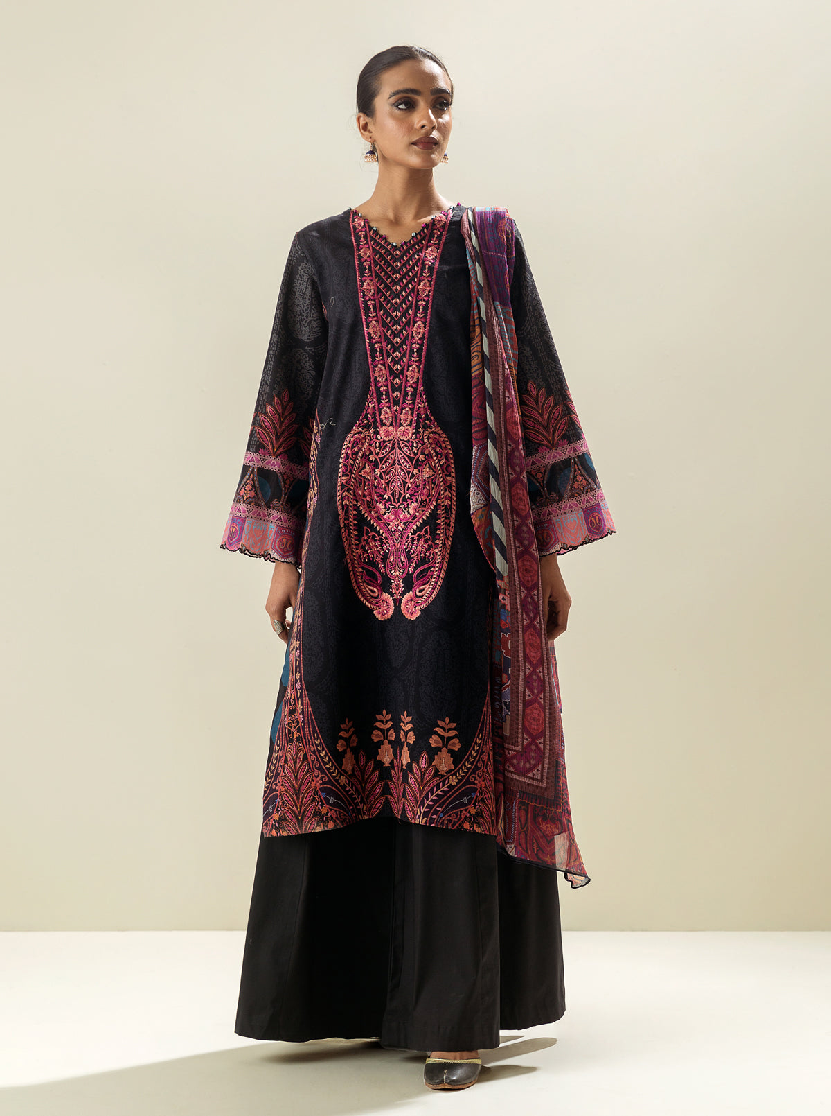 3 PIECE - EMBROIDERED LAWN SUIT - EBONY MYSTERY