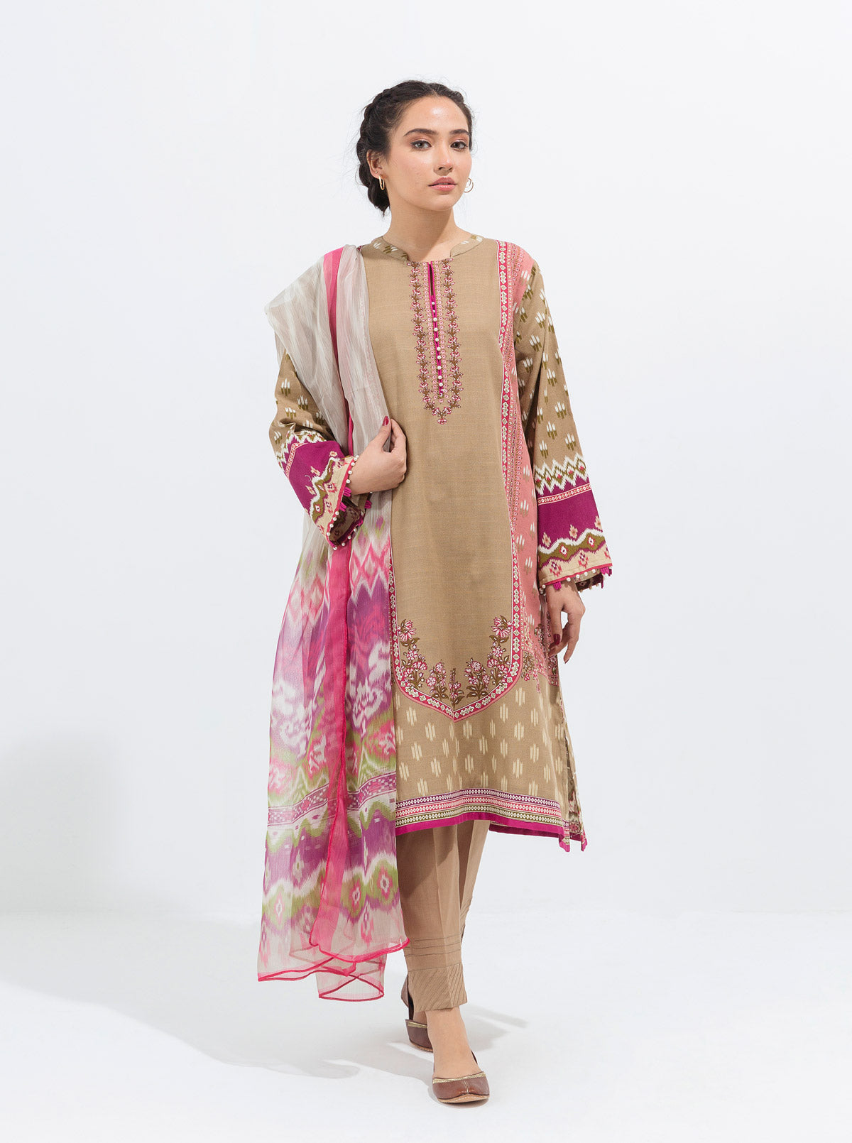 3 Piece - Printed Khaddar Suit - Delicate Vintage