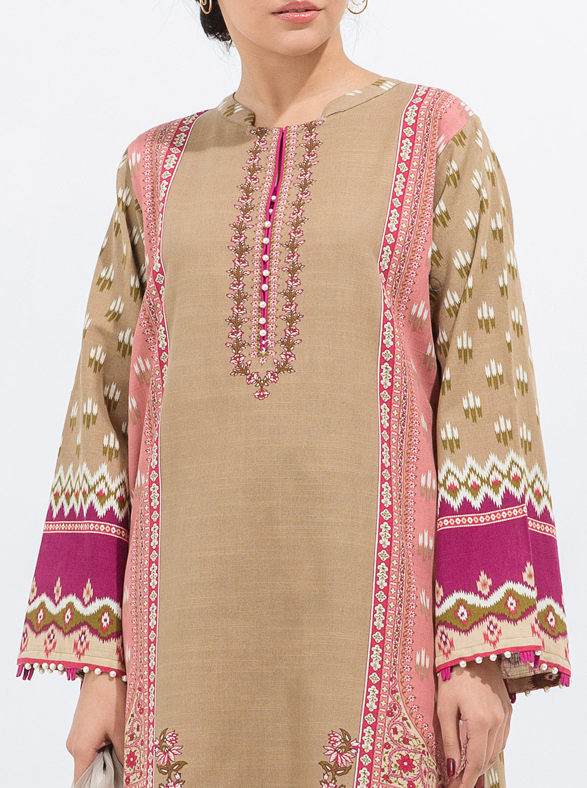 3 Piece - Printed Khaddar Suit - Delicate Vintage