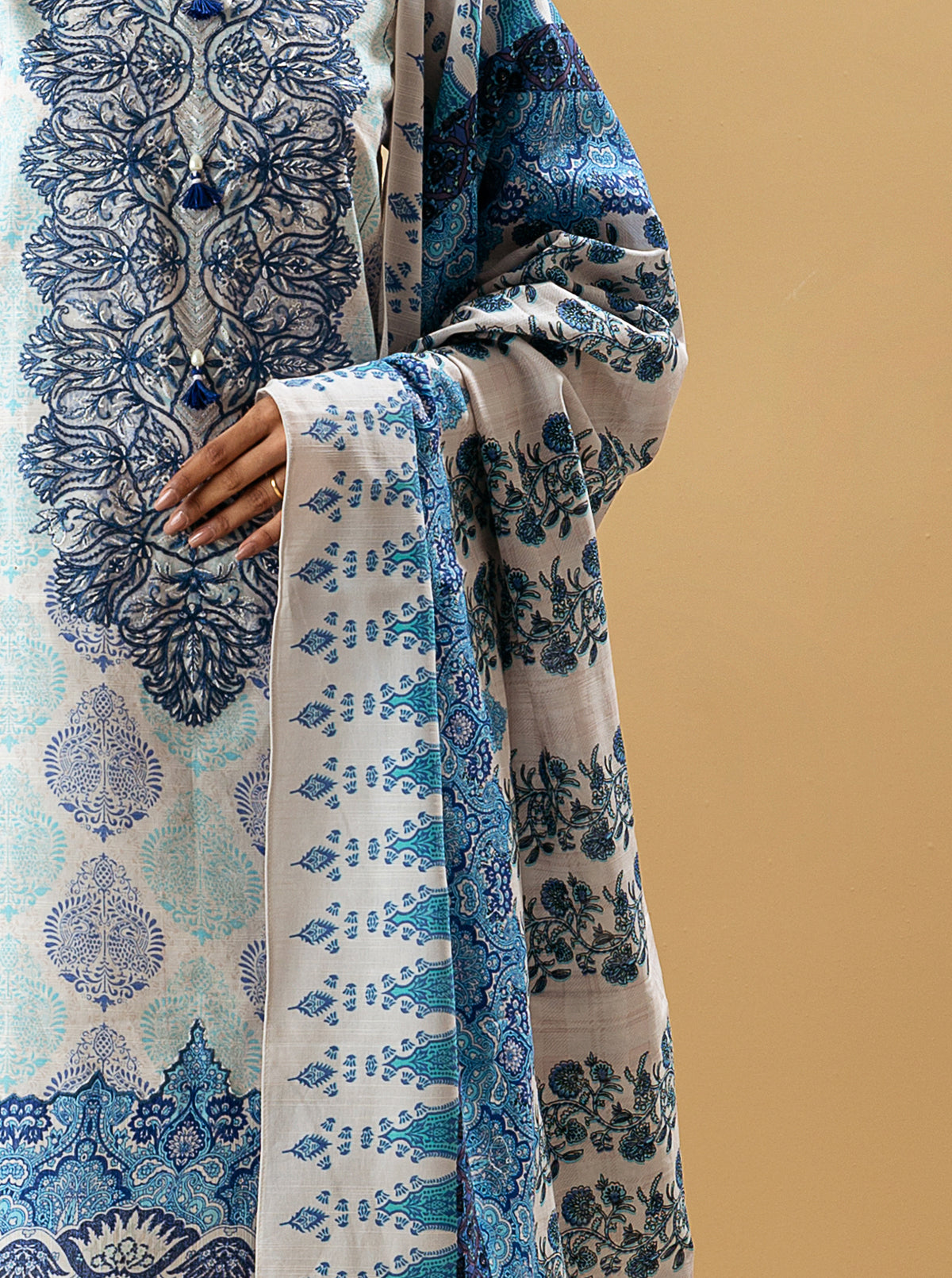 3 Piece - Embroidered Khaddar Suit - Earthy Toile