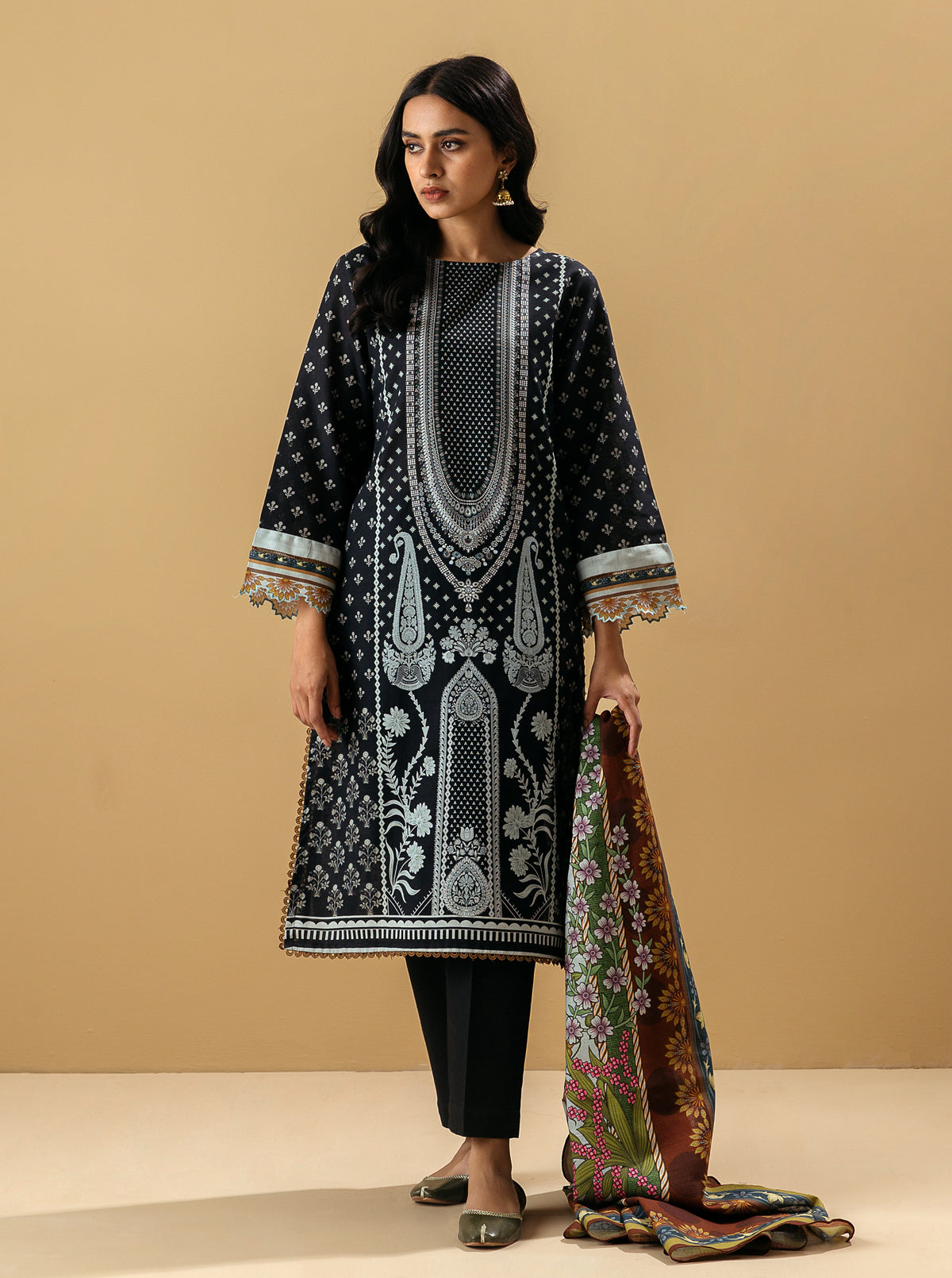 3 Piece - Printed Khaddar Suit - Dusty Rose