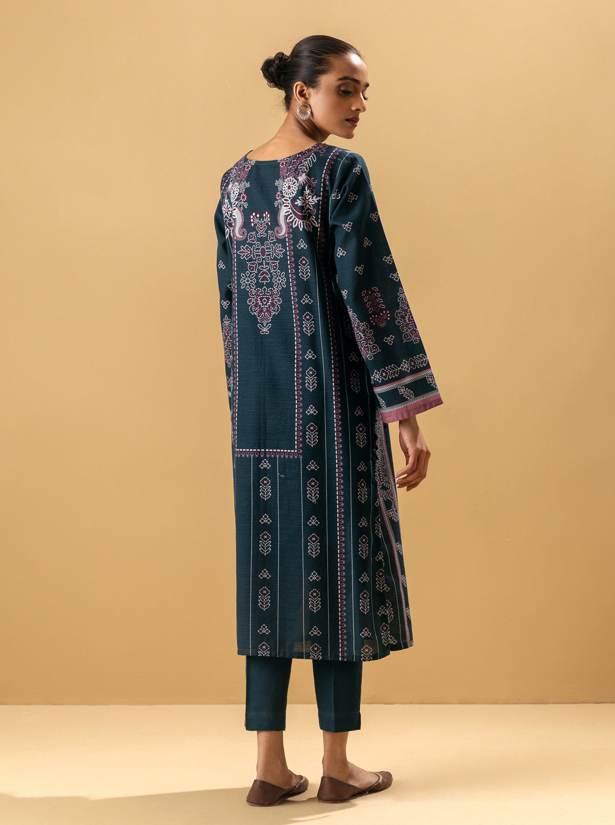 2 Piece - Printed Khaddar Suit - Majestic Coal