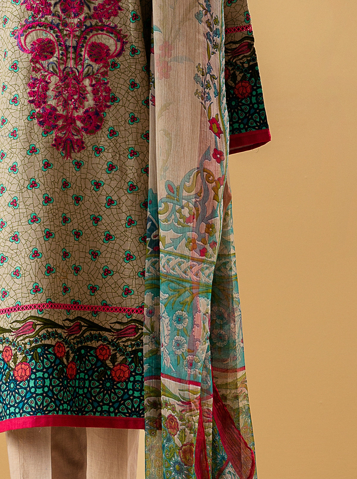 3 Piece - Embroidered Khaddar Suit - Verdant