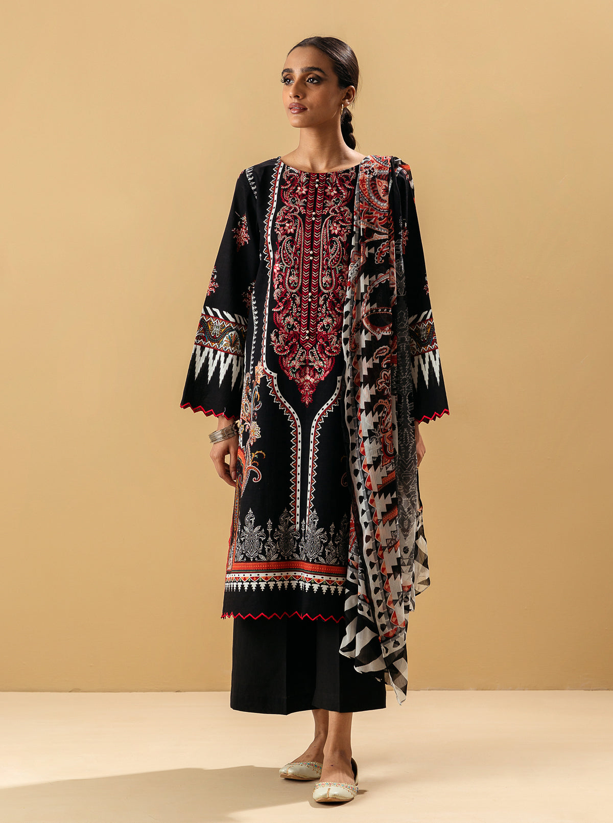 3 Piece - Embroidered Khaddar Suit - Smokey Quartz