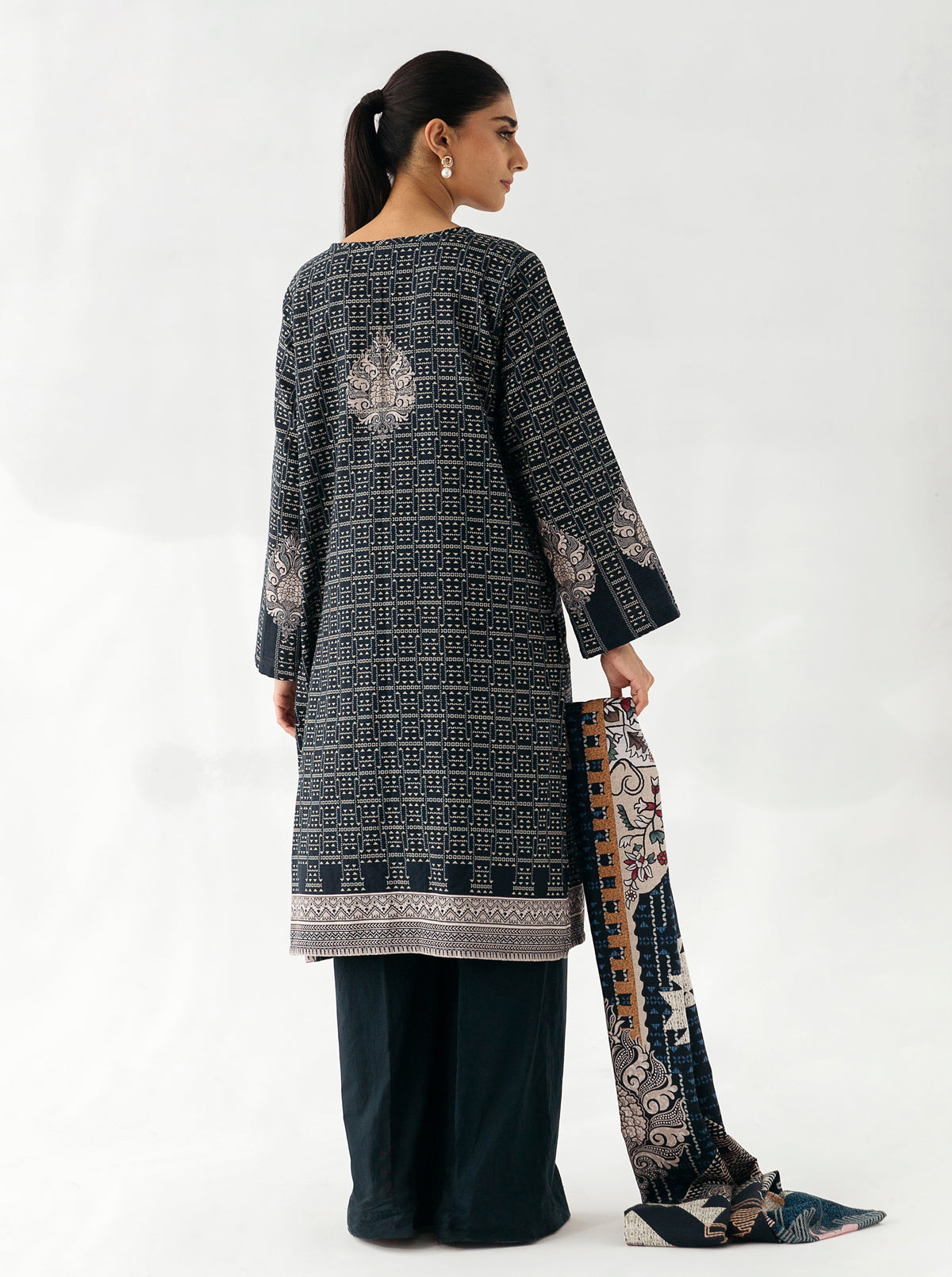 2 Piece Embroidered Khaddar Suit-Nighty Silver (Unstitched)