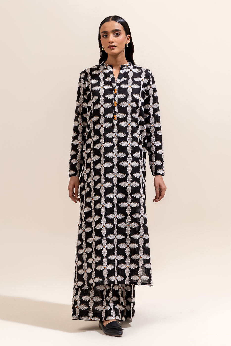 2 Piece Printed Khaddar Suit-Monochrome Bliss (Unstitched)