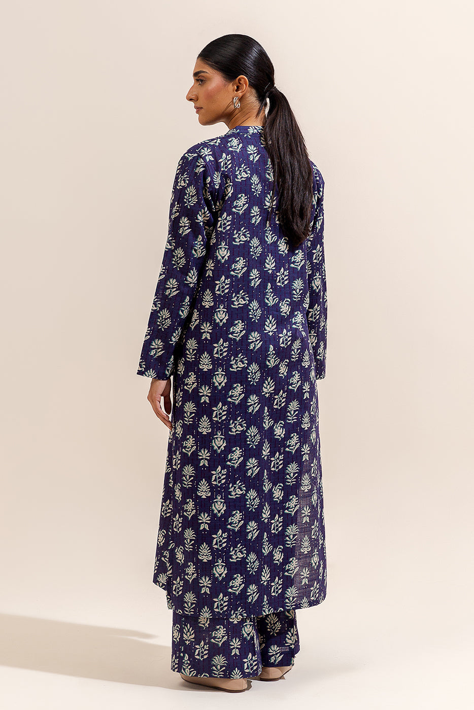 2 Piece Printed Khaddar Suit-Raisin Tale (Unstitched)