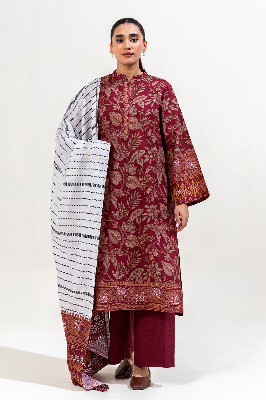 3 Piece Printed Khaddar Suit-Regal Radiance (Unstitched)