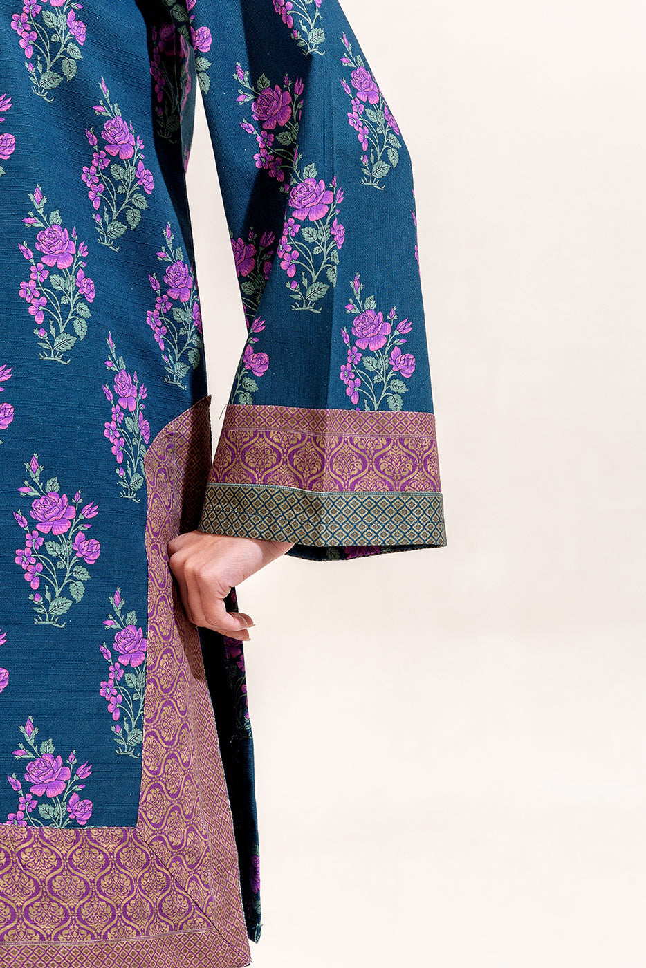 3 Piece Printed Khaddar Suit-Midmight Glint (Unstitched)