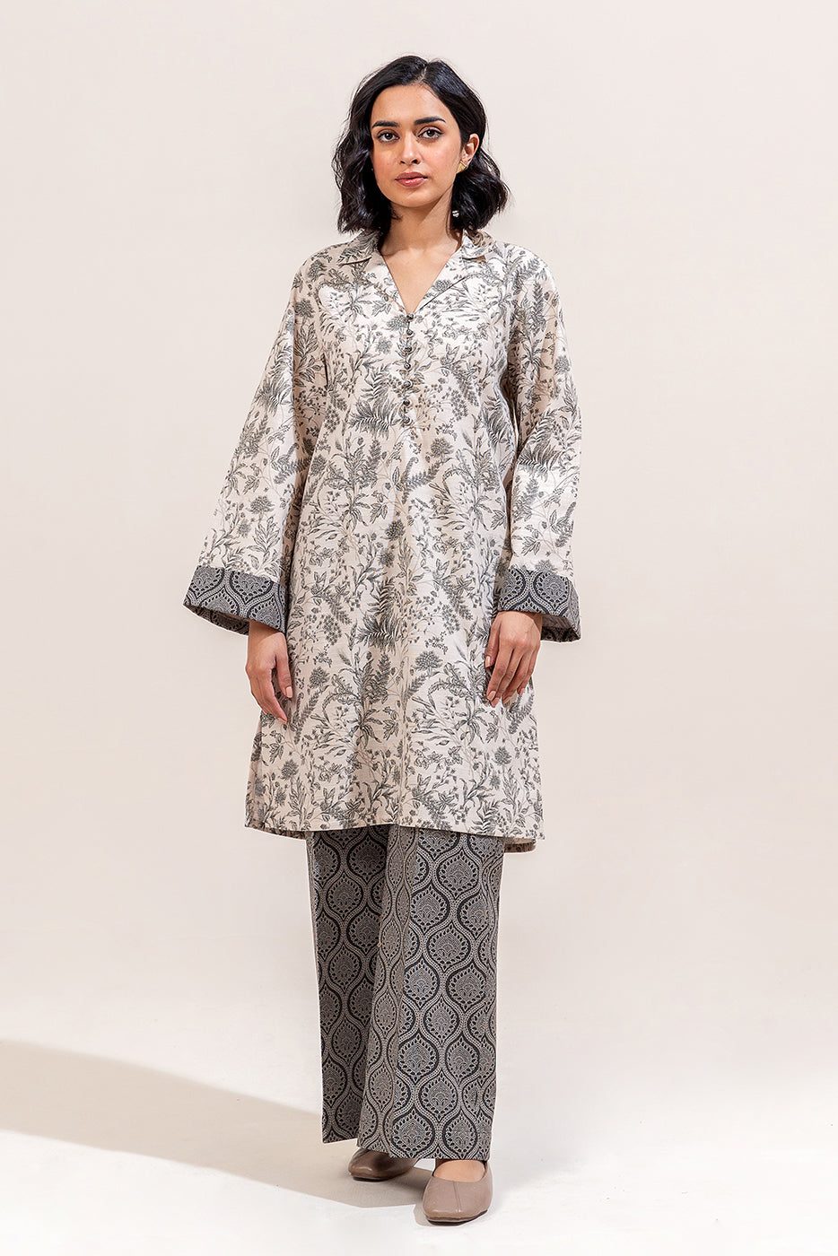 2 Piece Printed Khaddar Suit-Whisper Ash (Unstitched)