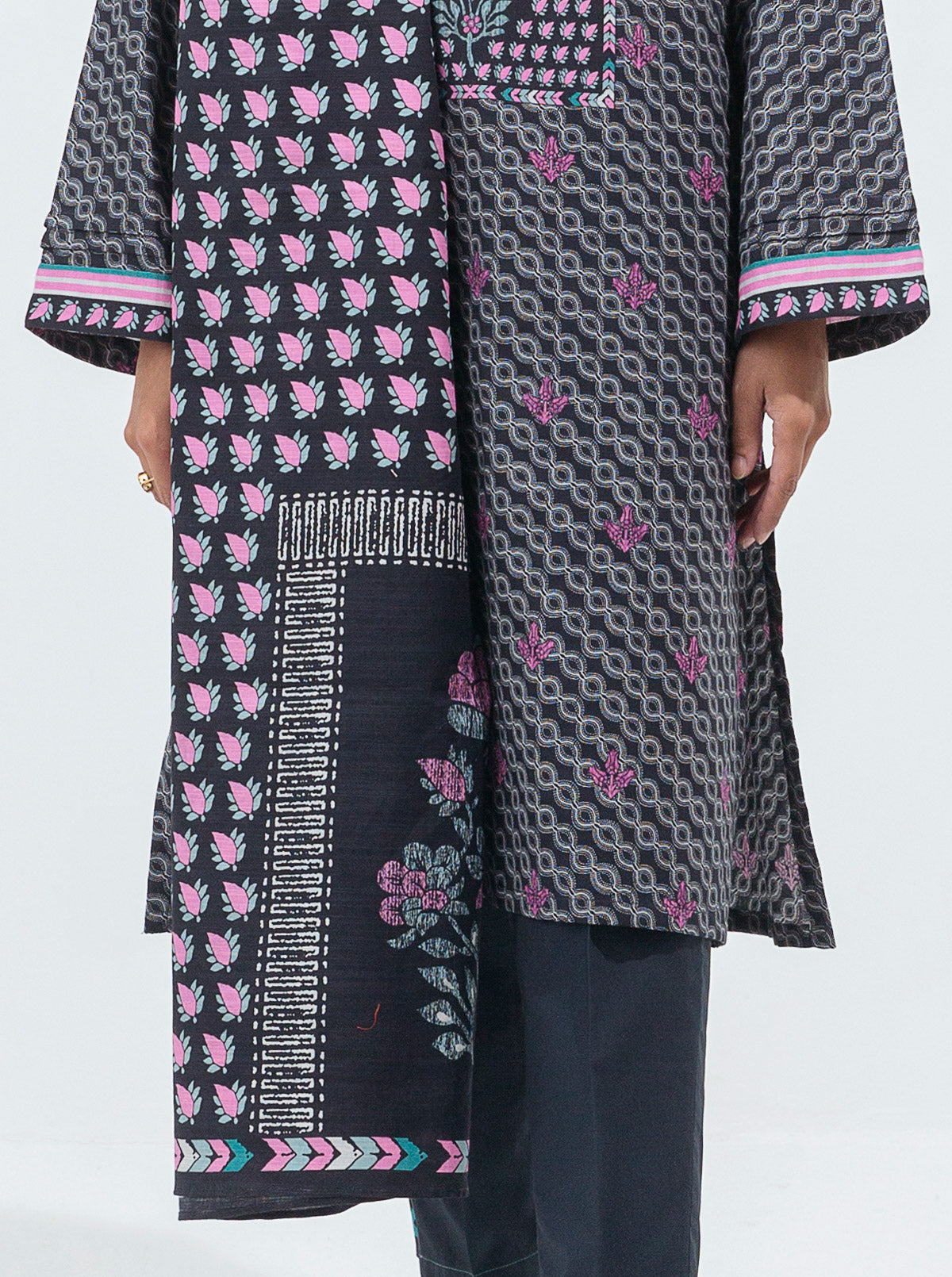 3 Piece - Printed Khaddar Suit - Ethnic Chic