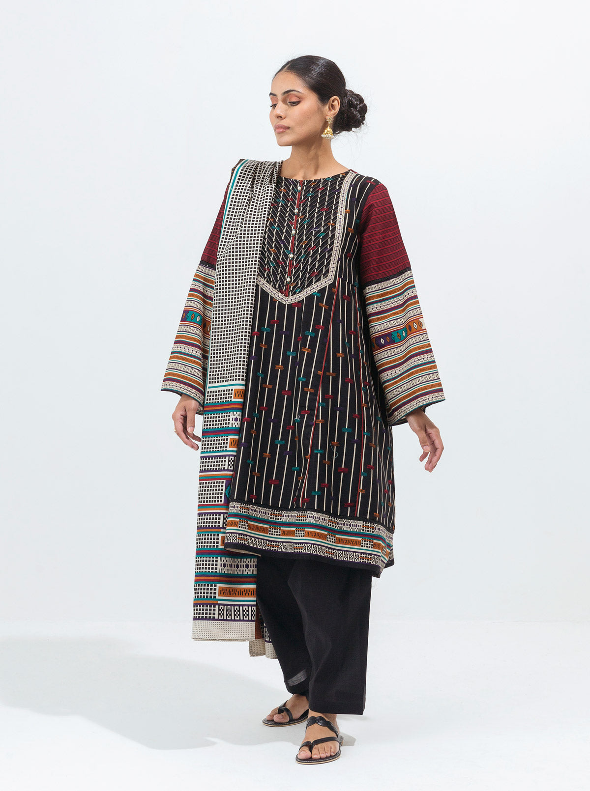 3 Piece - Printed Khaddar Suit - Enchanted Black