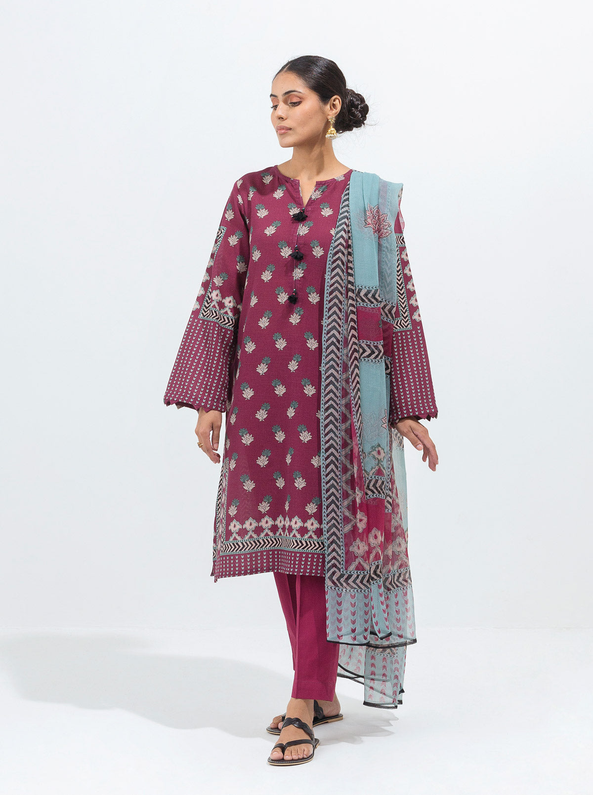 3 Piece - Printed Khaddar Suit - Fuchsia Flora