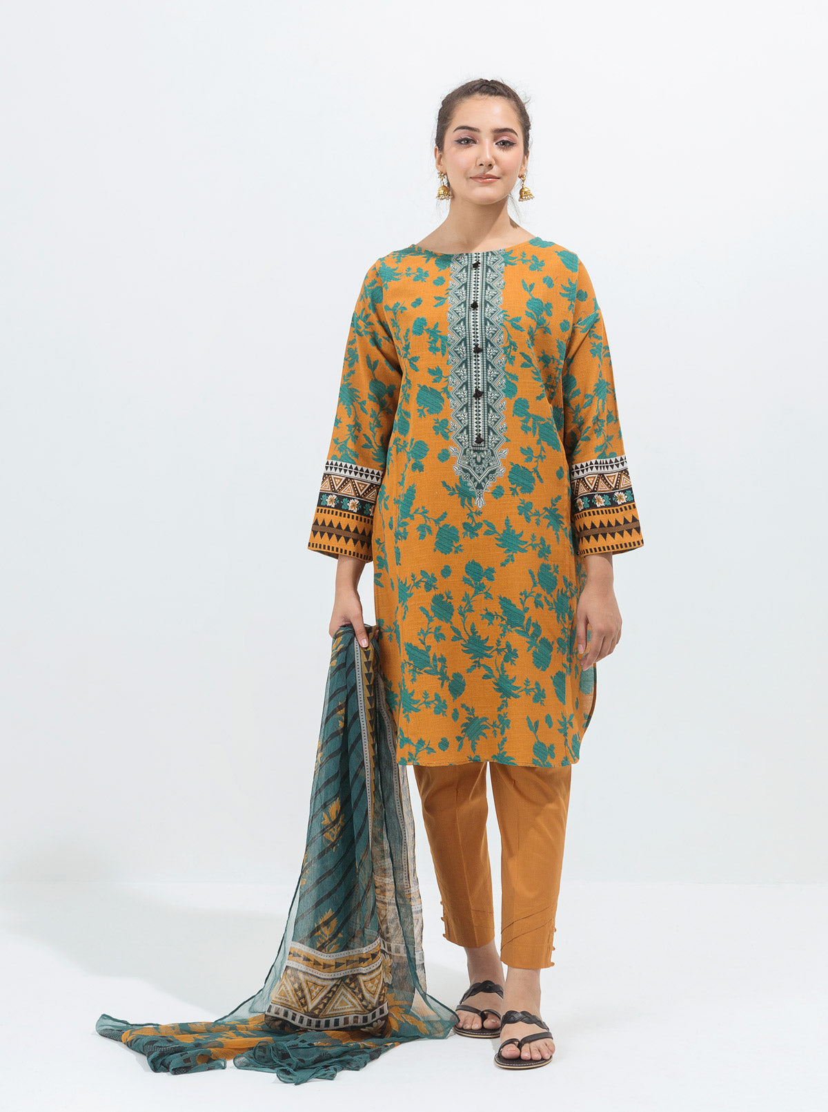 3 Piece - Printed Khaddar Suit - Mystique Bloom