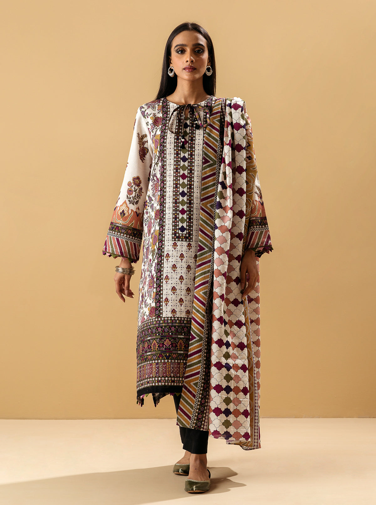 2 Piece - Printed Khaddar Suit - Lvis Orchid