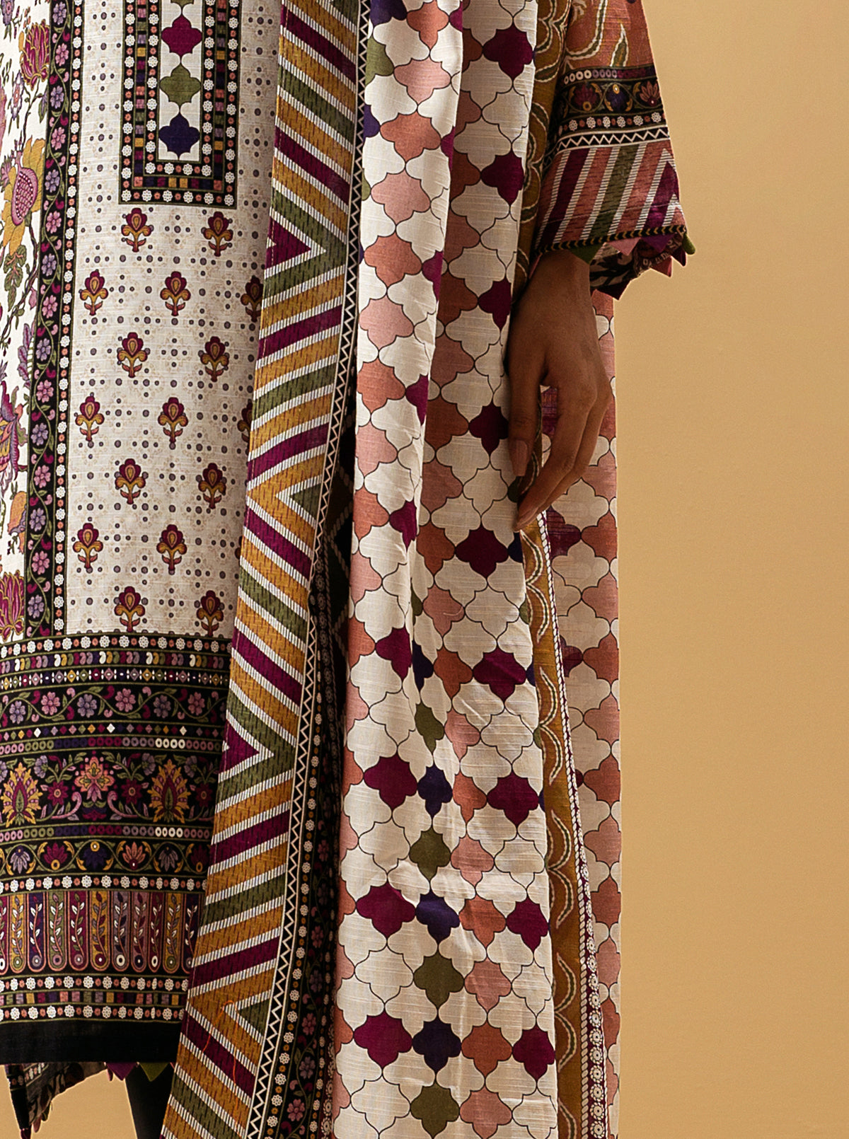 2 Piece - Printed Khaddar Suit - Lvis Orchid
