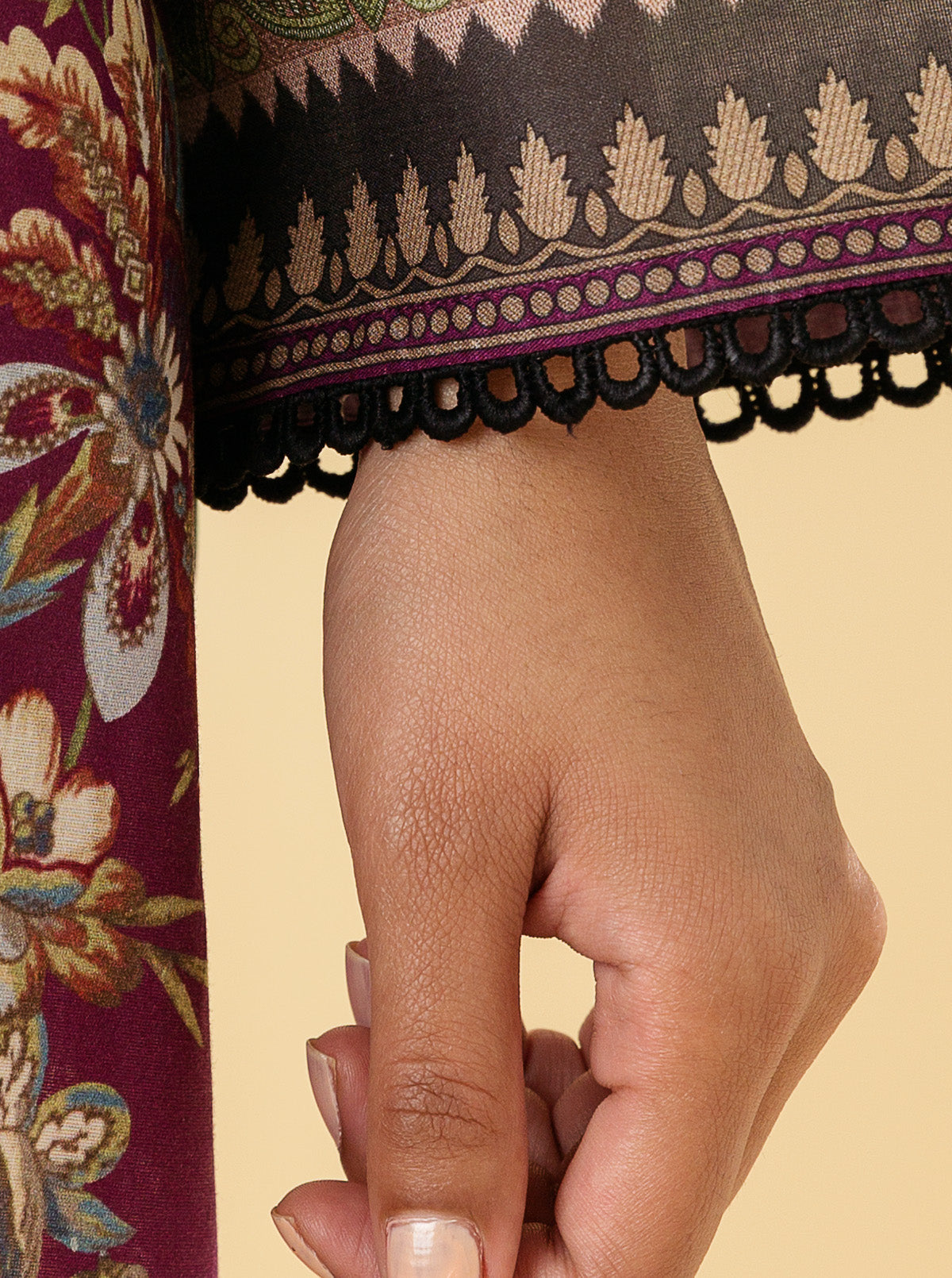 1 PIECE - PRINTED LAWN SHIRT - PLUM CHINTZMB3S22U04-MULTI-2000000196133-1PC