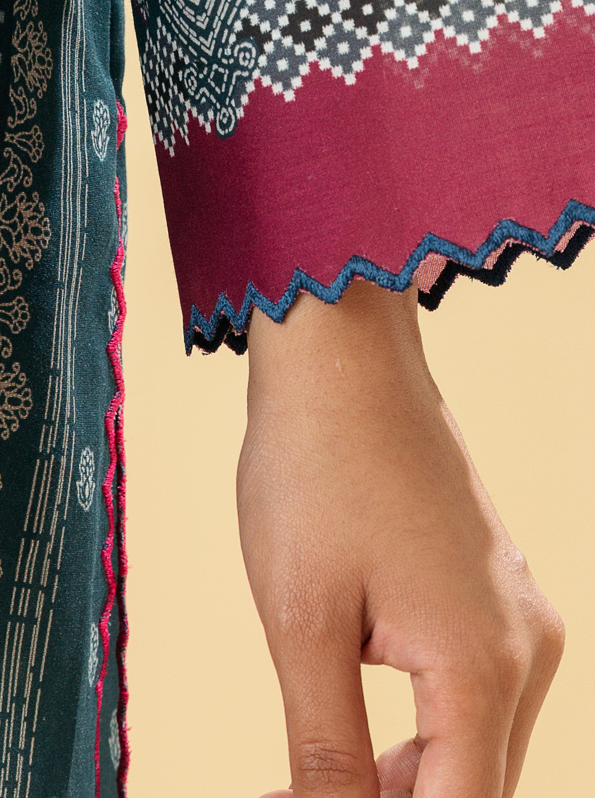 1 PIECE - PRINTED LAWN SHIRT - TREASURE CRAFTMB3S22U06-GREEN-2000000196135-1PC