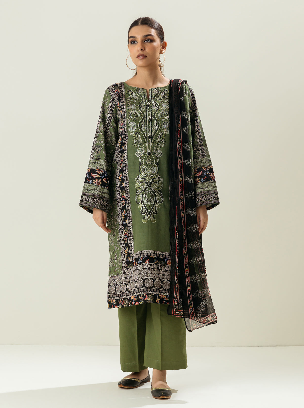 3 Piece - Embroidered Khaddar Suit - Auburn
