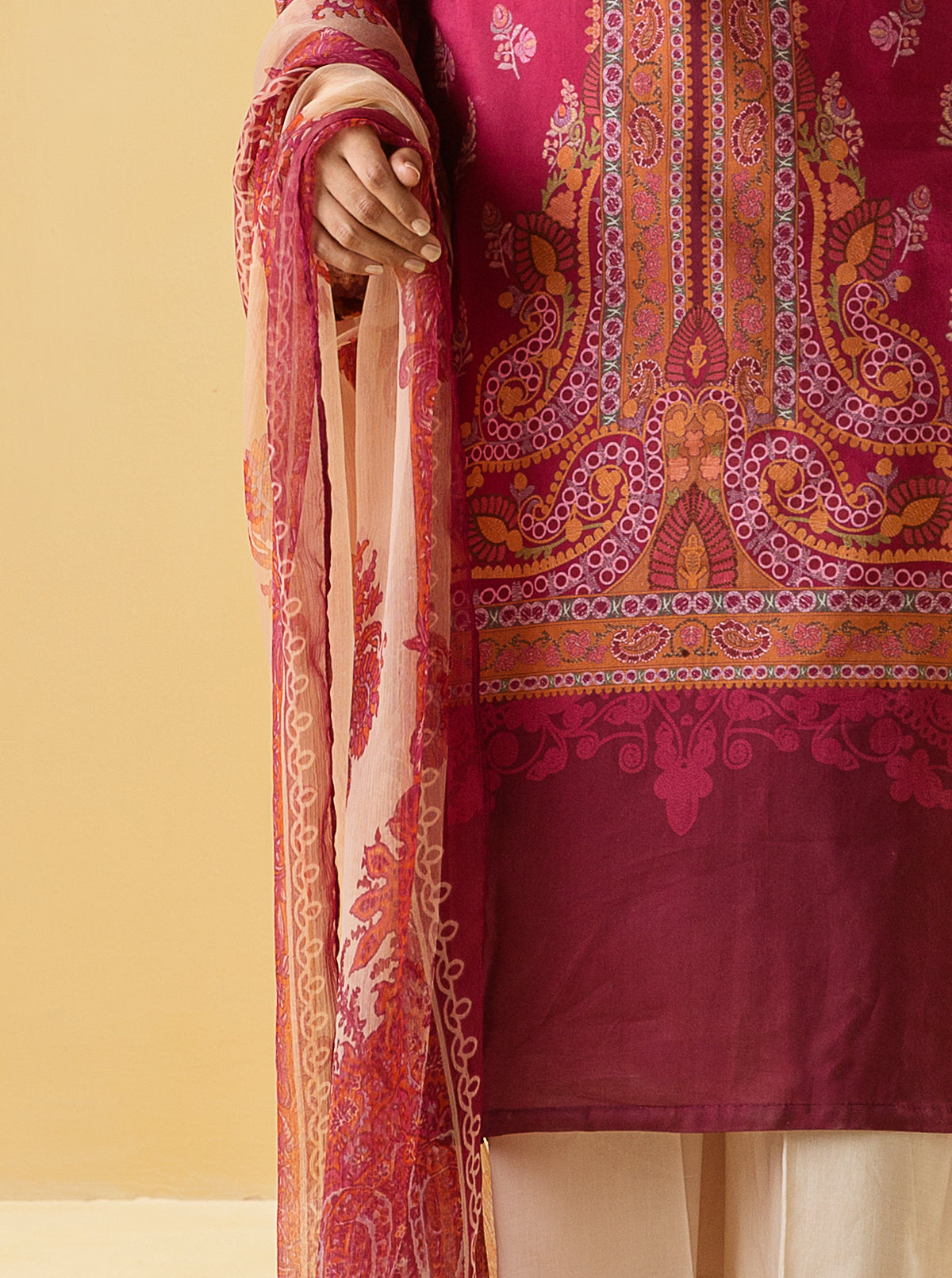 2 PIECE - PRINTED LAWN SUIT - CRIMSON HUES