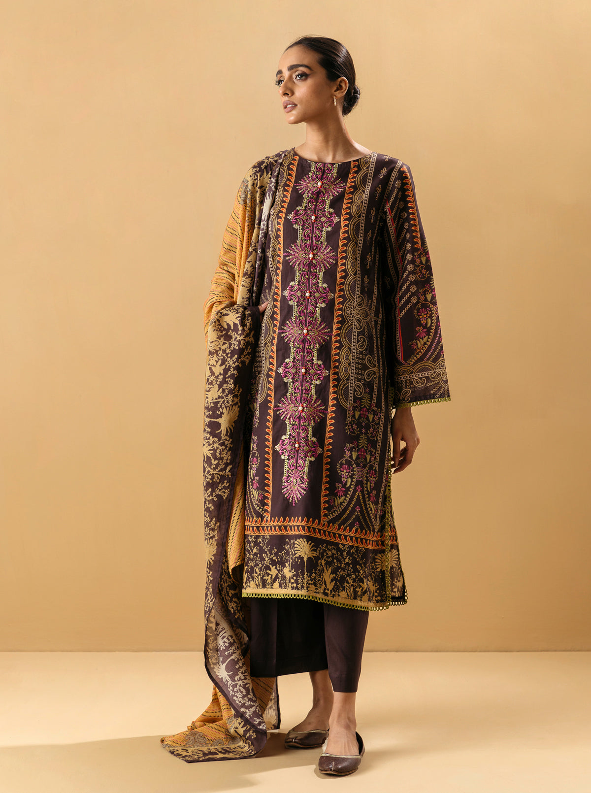 3 Piece - Embroidered Lawn Suit - Classic Ethnic