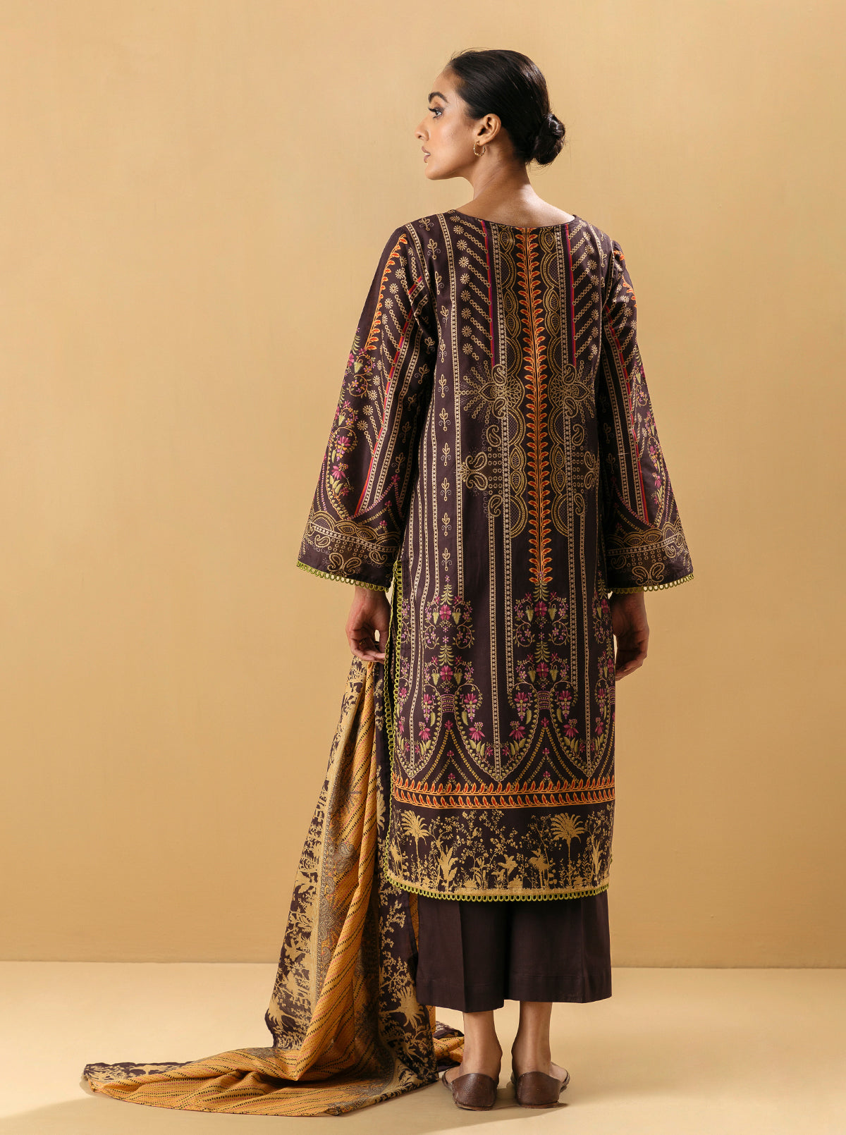 3 Piece - Embroidered Lawn Suit - Classic Ethnic