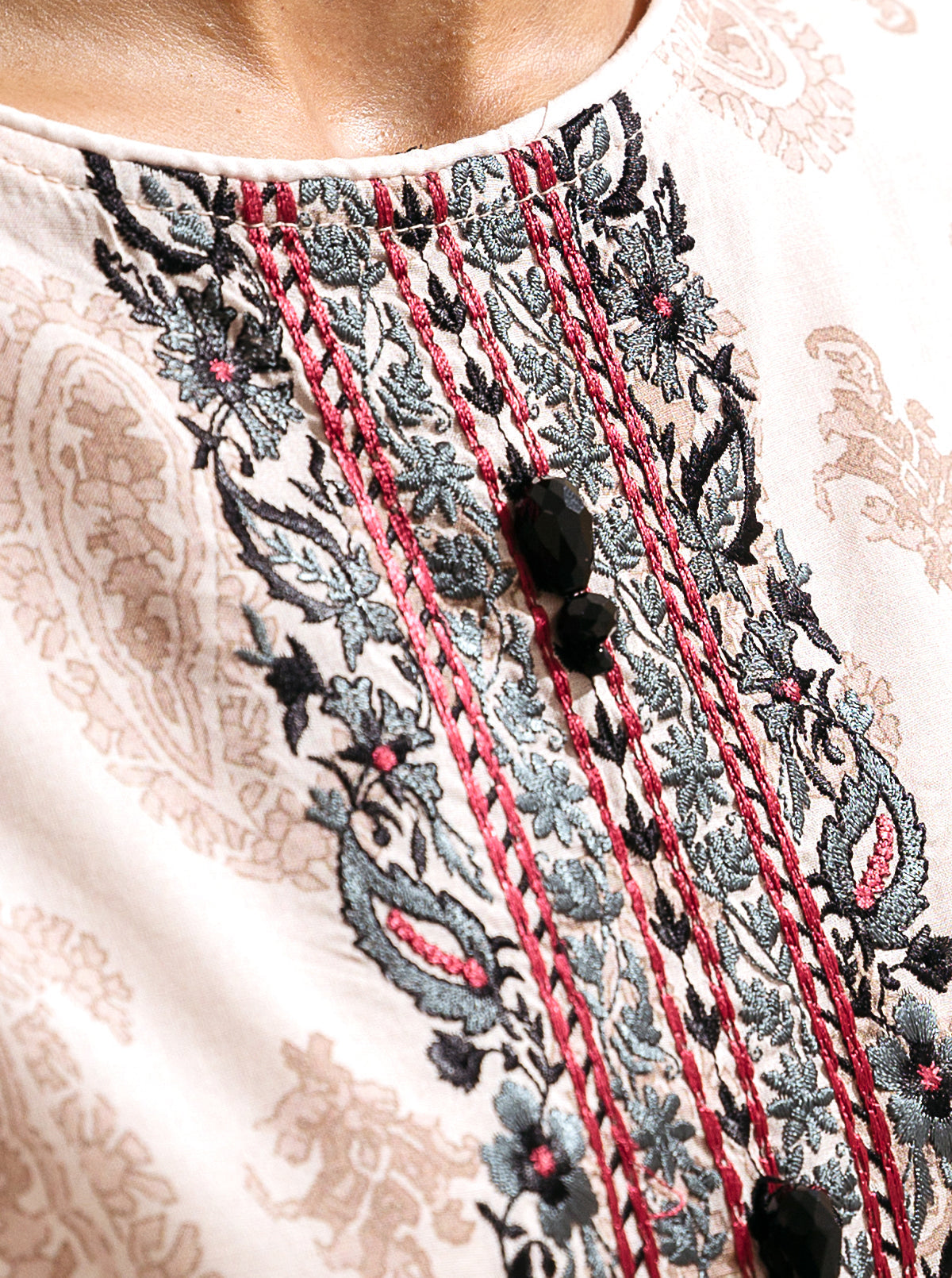 3 Piece - Embroidered Lawn Suit - Divine Gleam