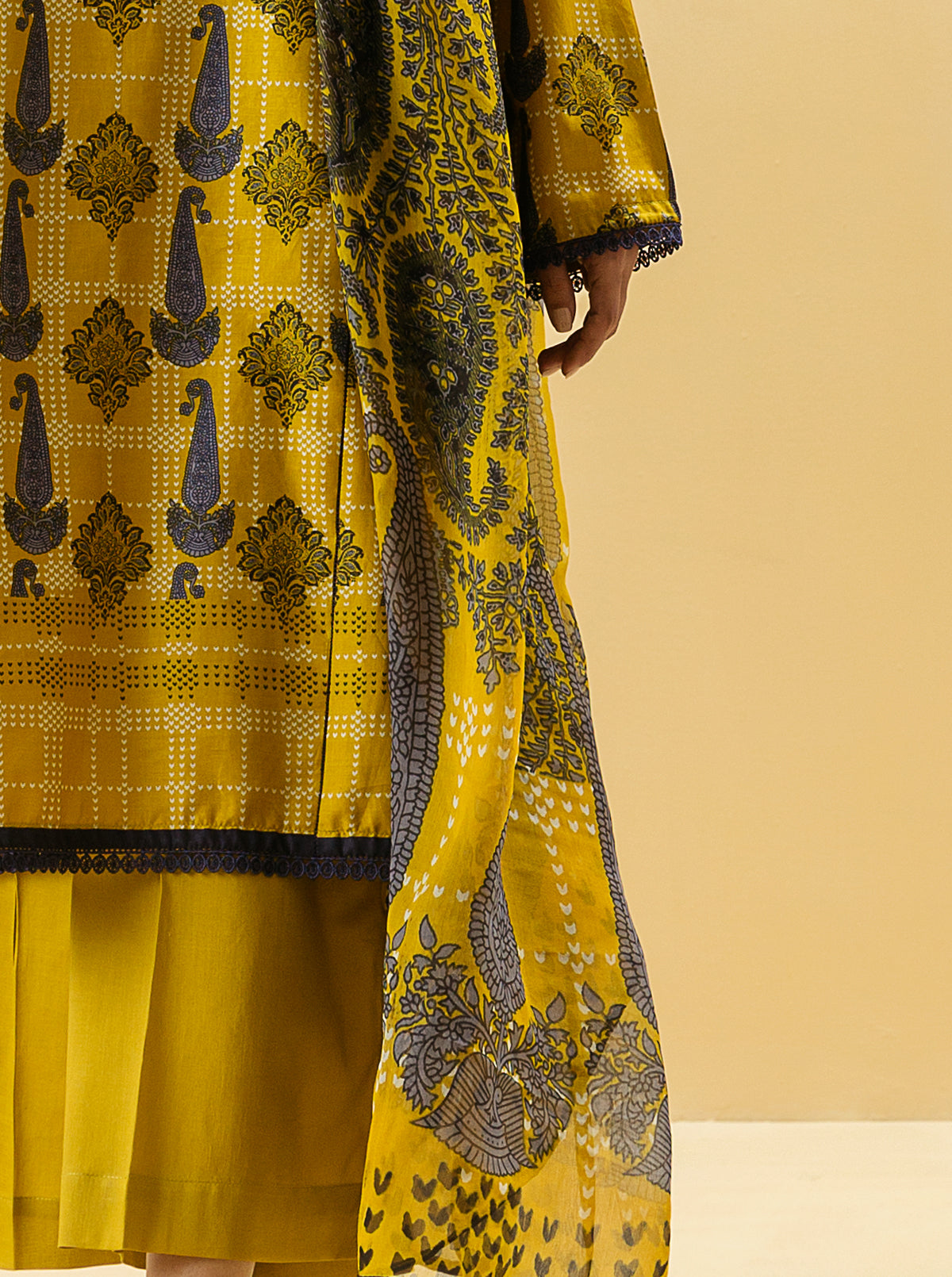 3 Piece - Printed Lawn Suit - Gold Empire