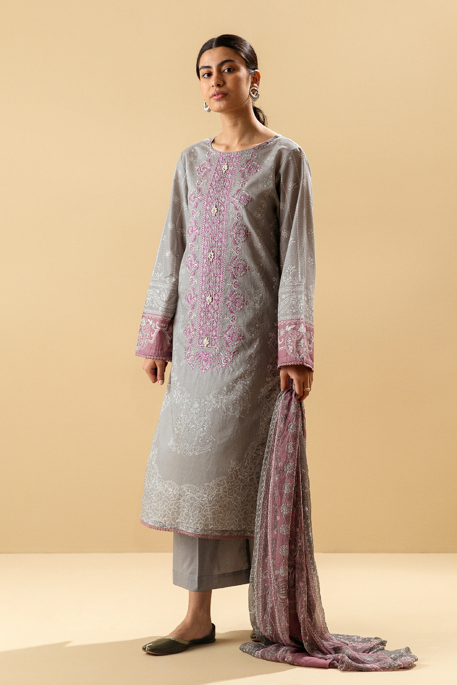 3 Piece - Embroidered Lawn Suit - Classic Grey