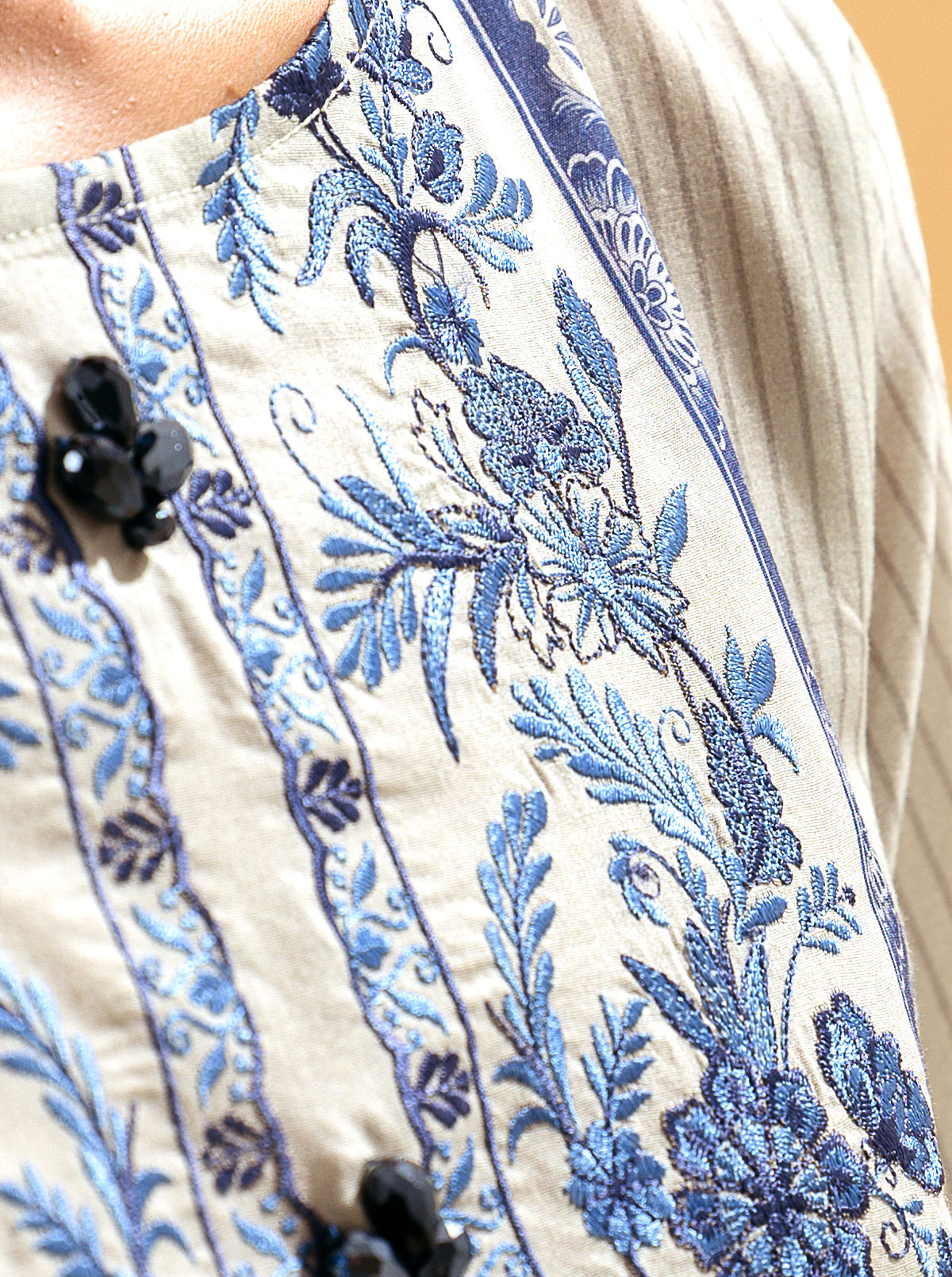 3 Piece - Embroidered Lawn Suit - Porcelain Garden