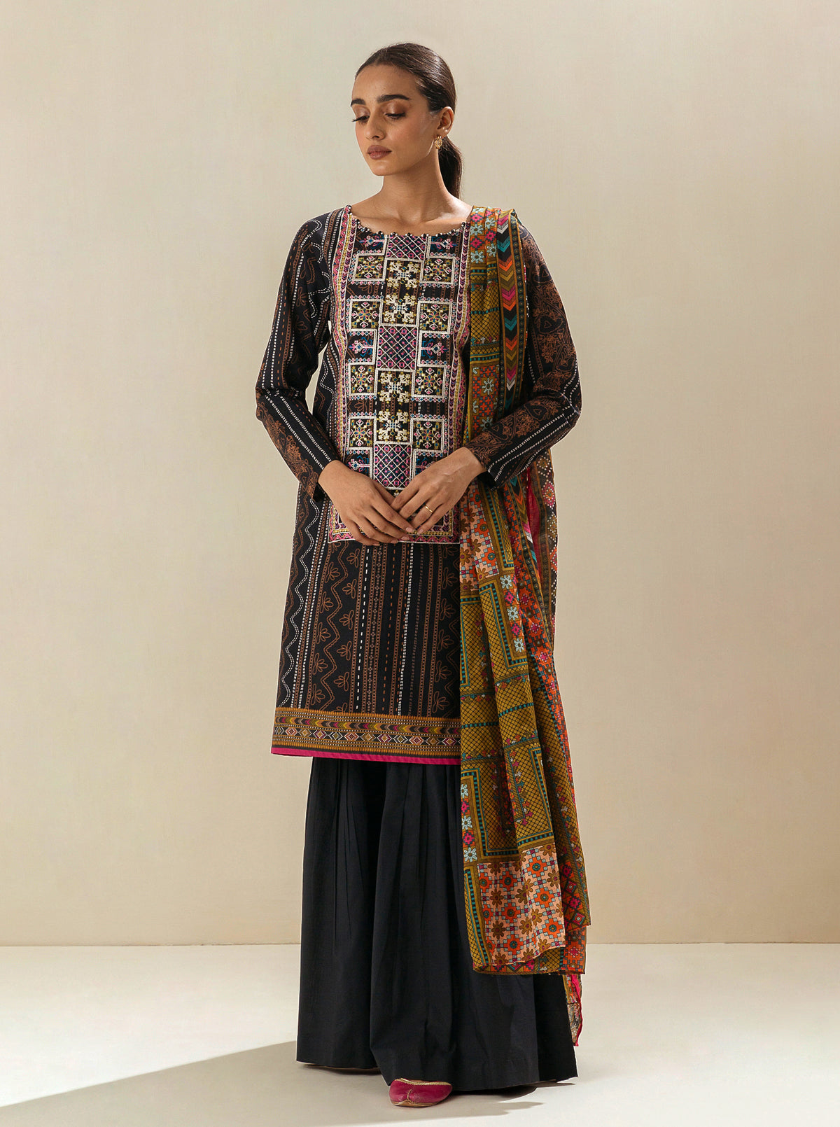 2 Piece - Embroidered Lawn Suit - Ebony Grand