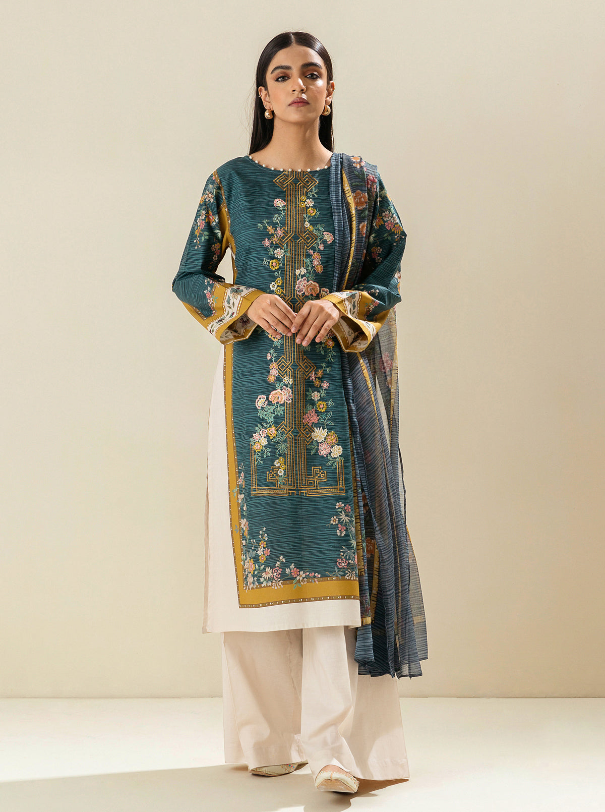 3 Piece - Embroidered Lawn Suit - Oriental Blue