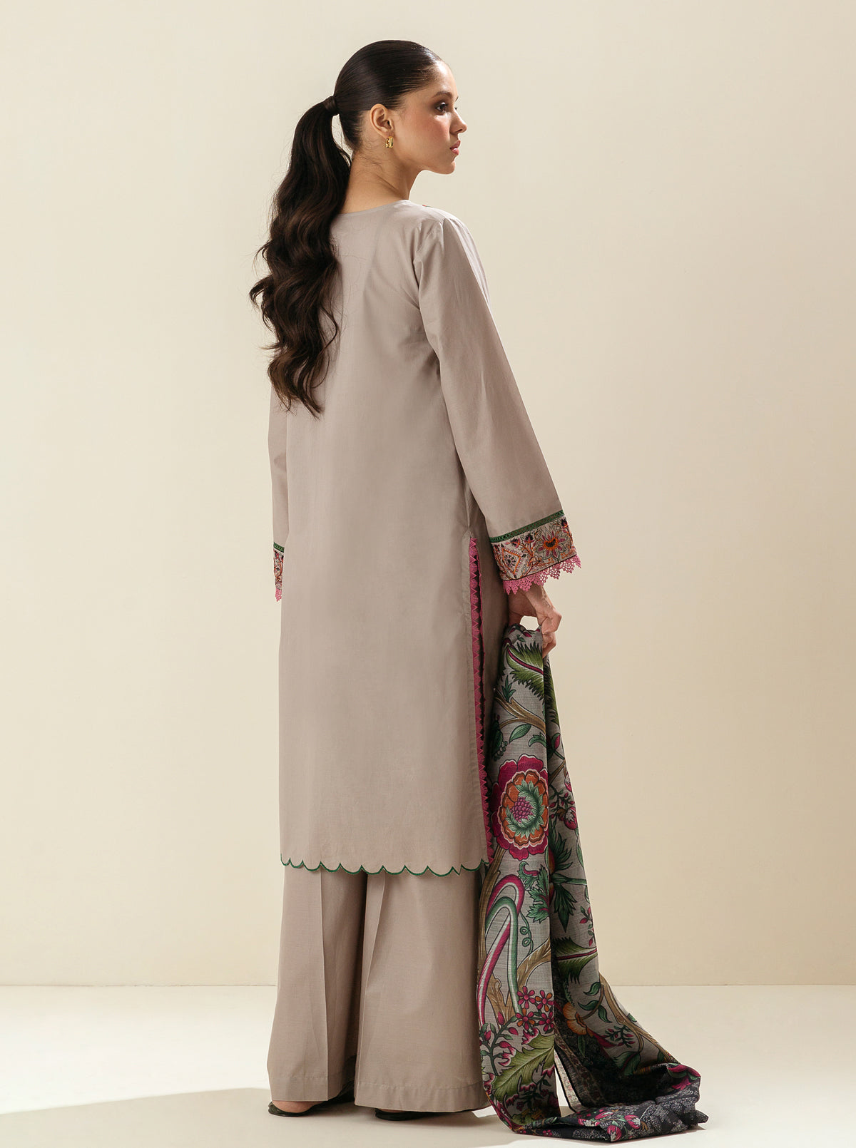 3 Piece - Embroidered Lawn Suit - Concrete Magic