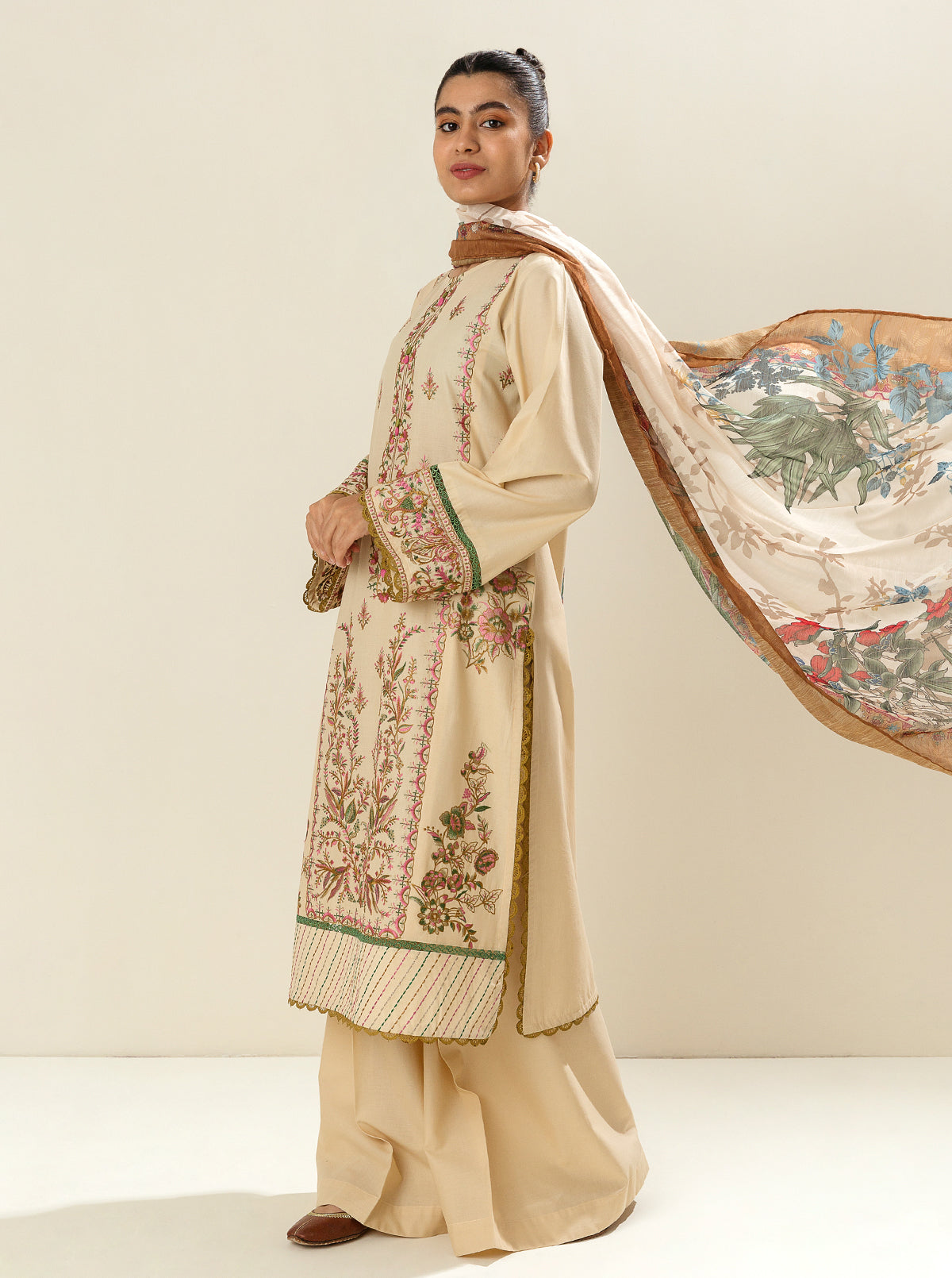 3 Piece - Embroidered Lawn Suit - Grace Incantation