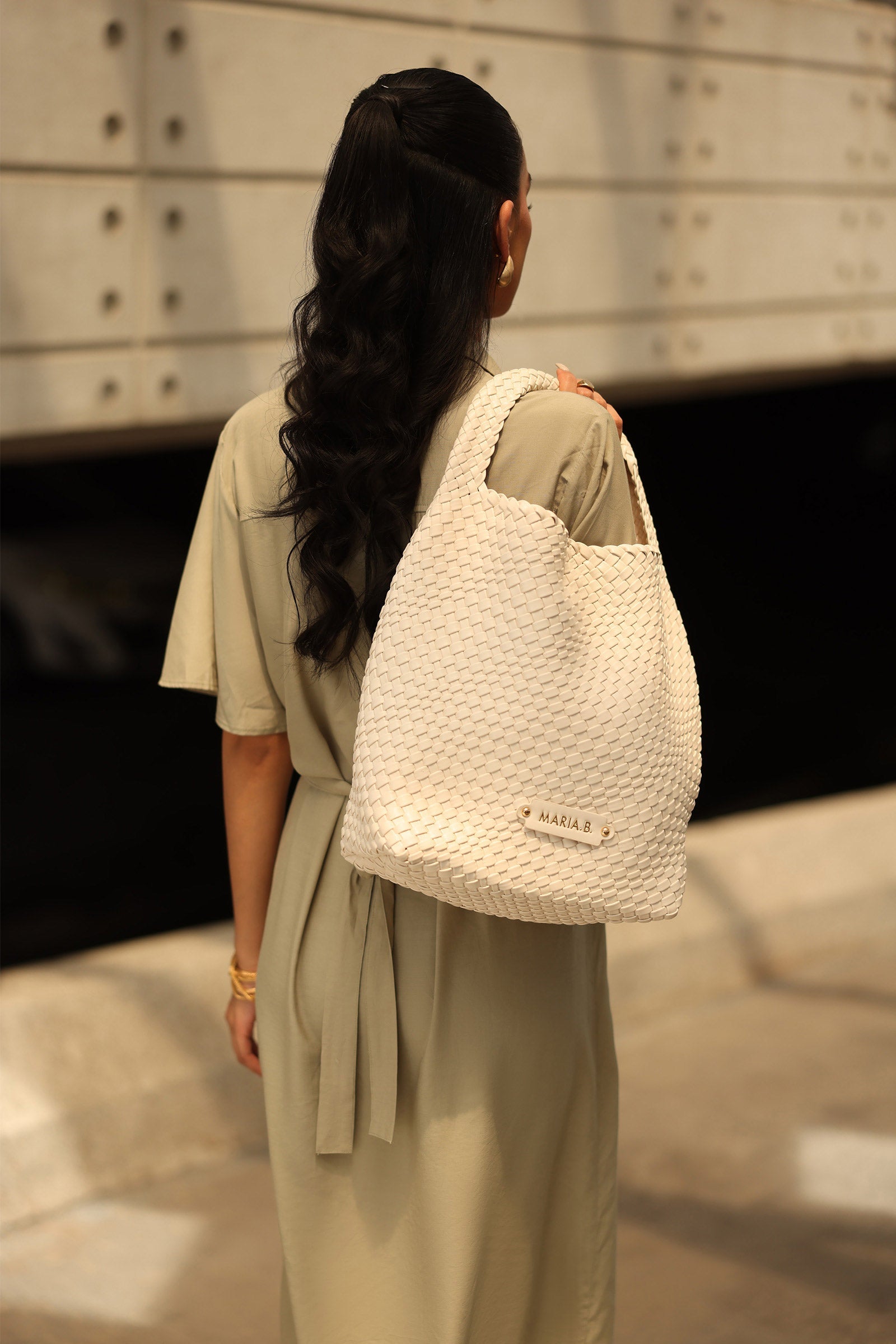 https://cdn.shopify.com/s/files/1/0620/8788/9062/files/MBG-S25-01_Beige_-1.jpg?v=1747049235